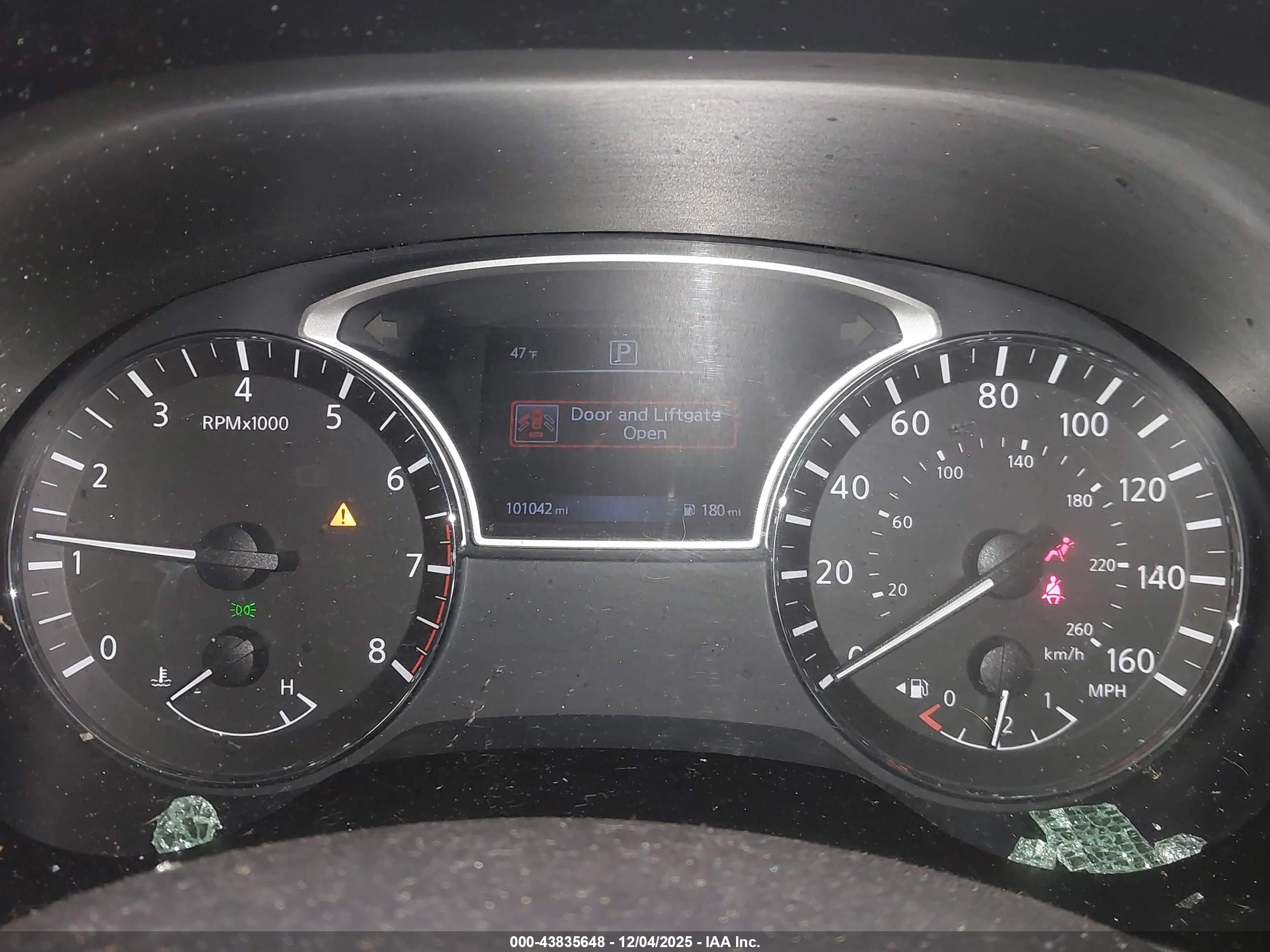 NISSAN PATHFINDER image 7