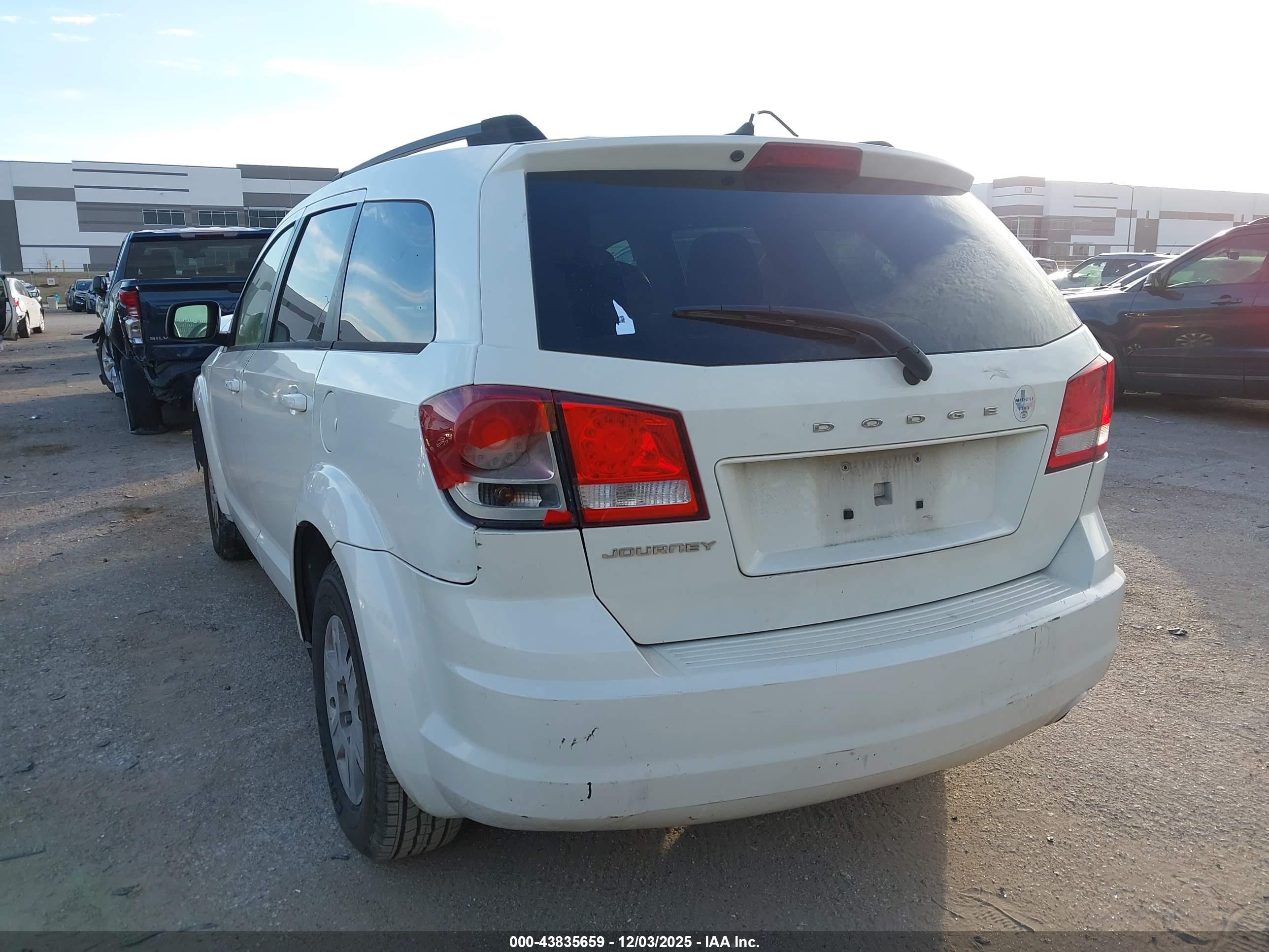 DODGE JOURNEY image 3