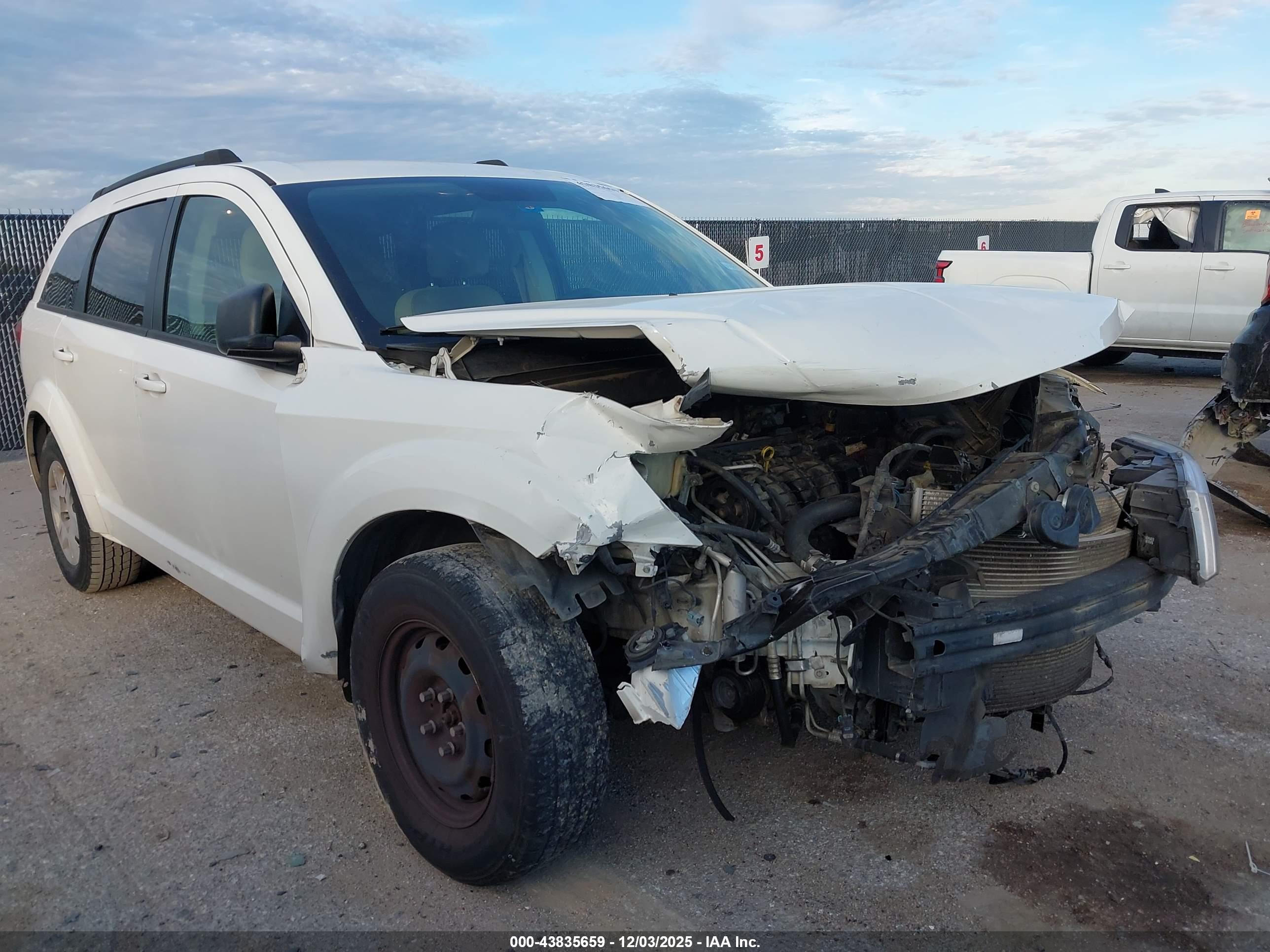 DODGE JOURNEY image 6