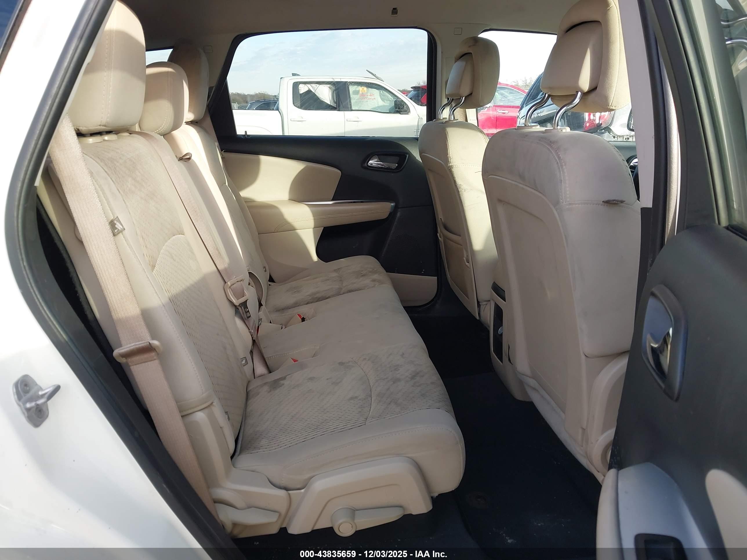 DODGE JOURNEY image 8