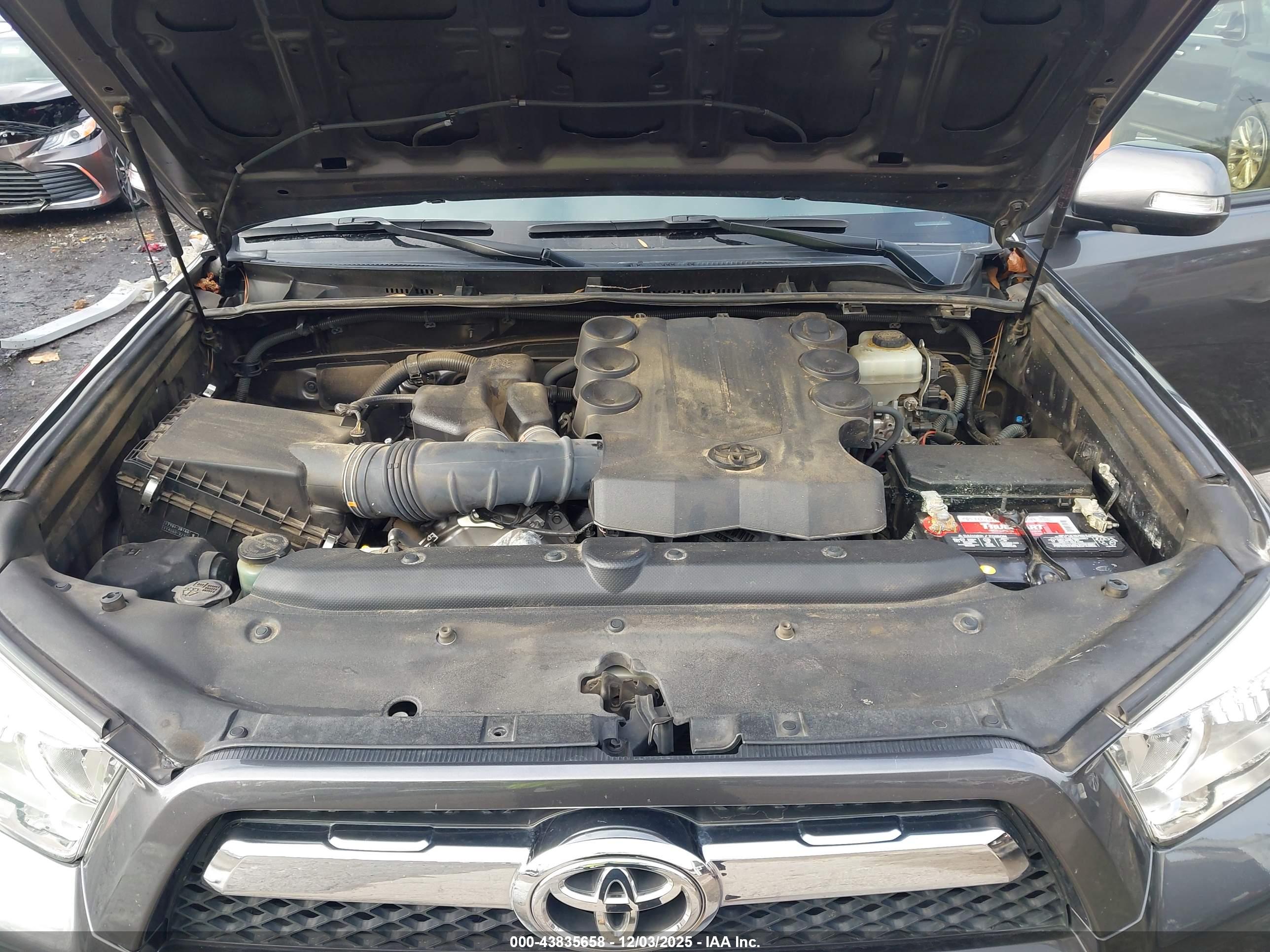 TOYOTA 4RUNNER image 10