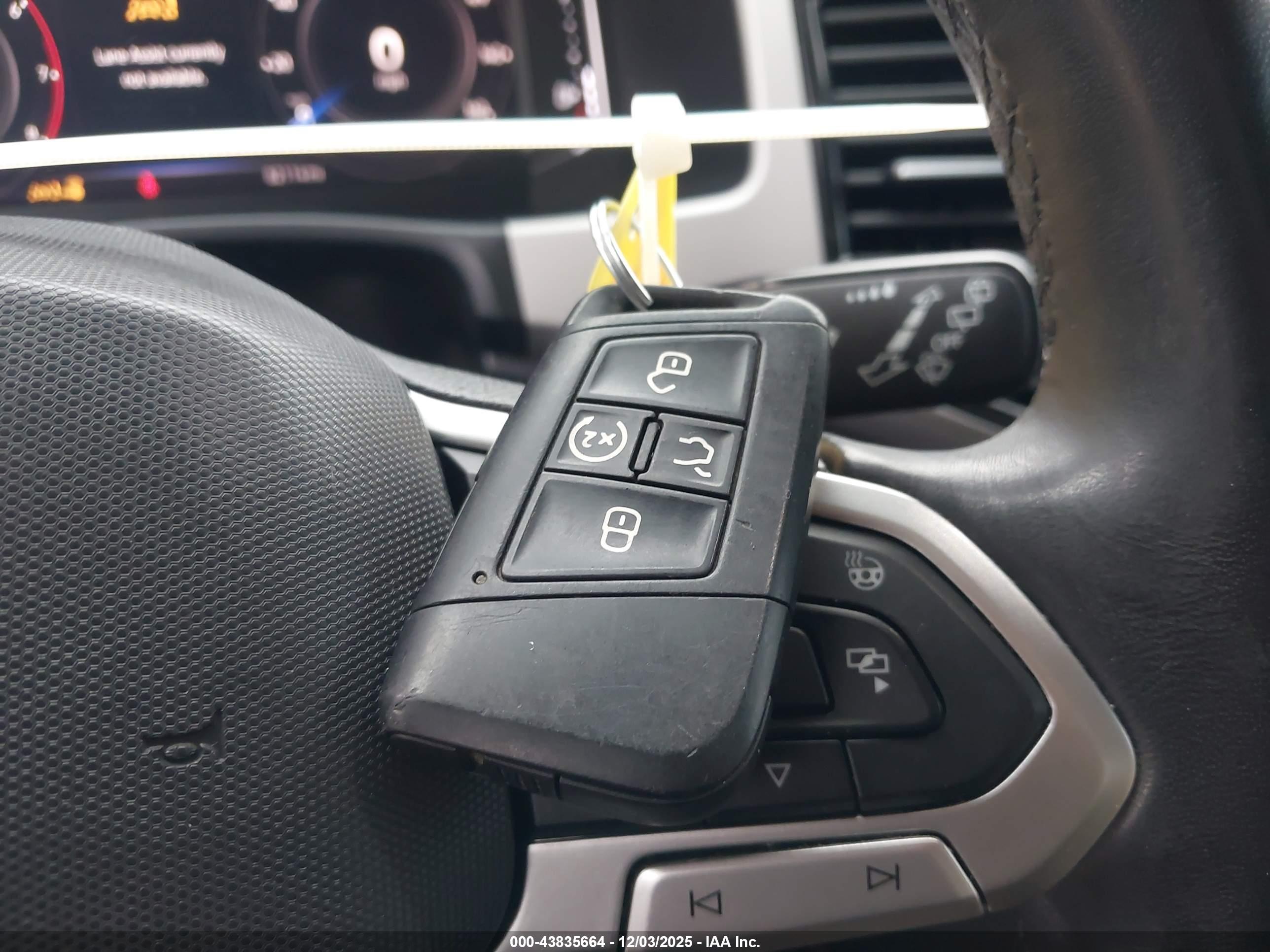 VOLKSWAGEN ATLAS image 11