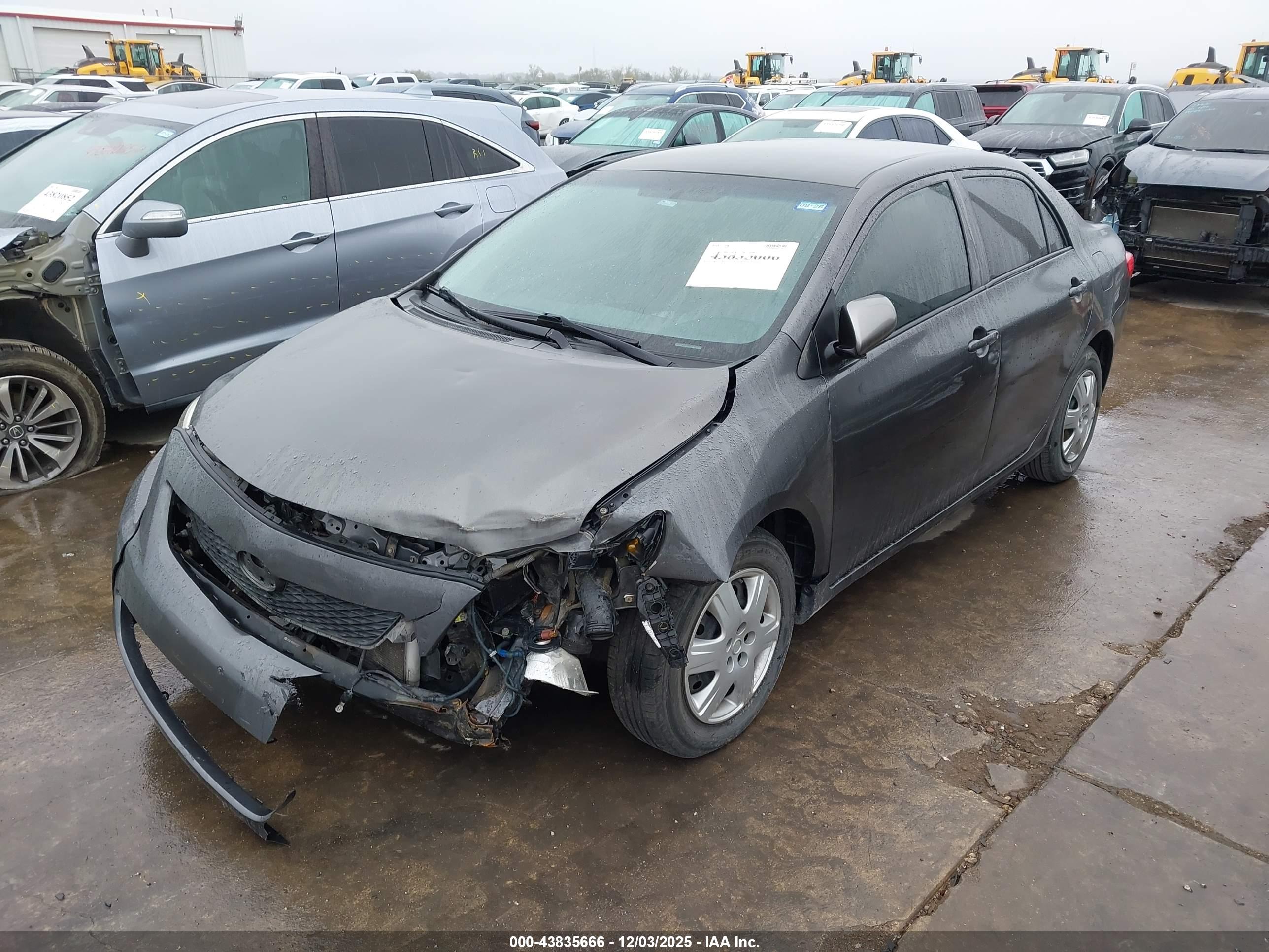 TOYOTA COROLLA image 2