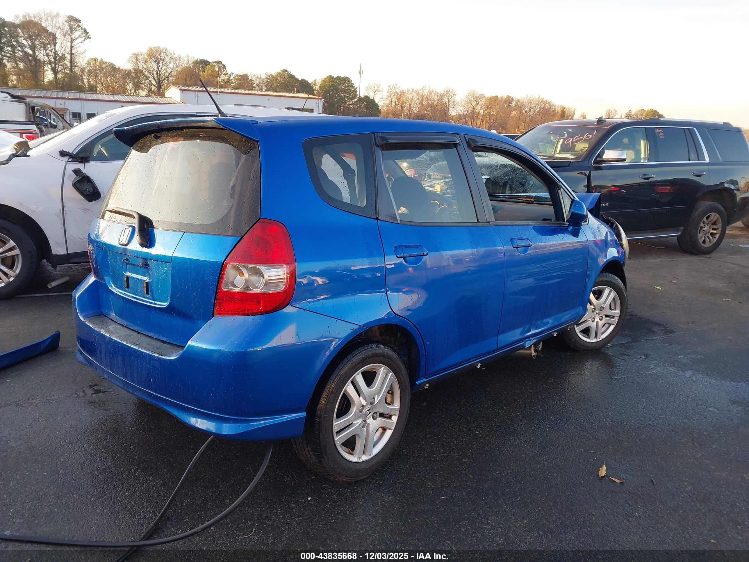 HONDA FIT image 4