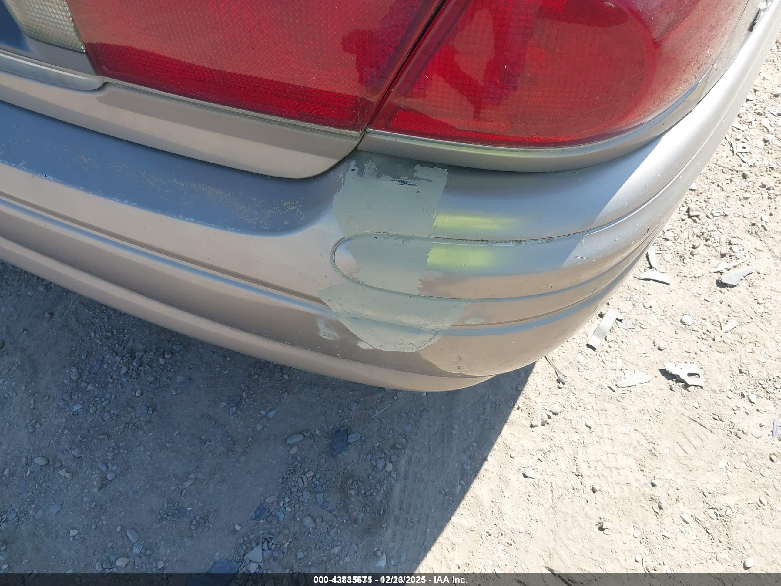 BUICK LESABRE image 6