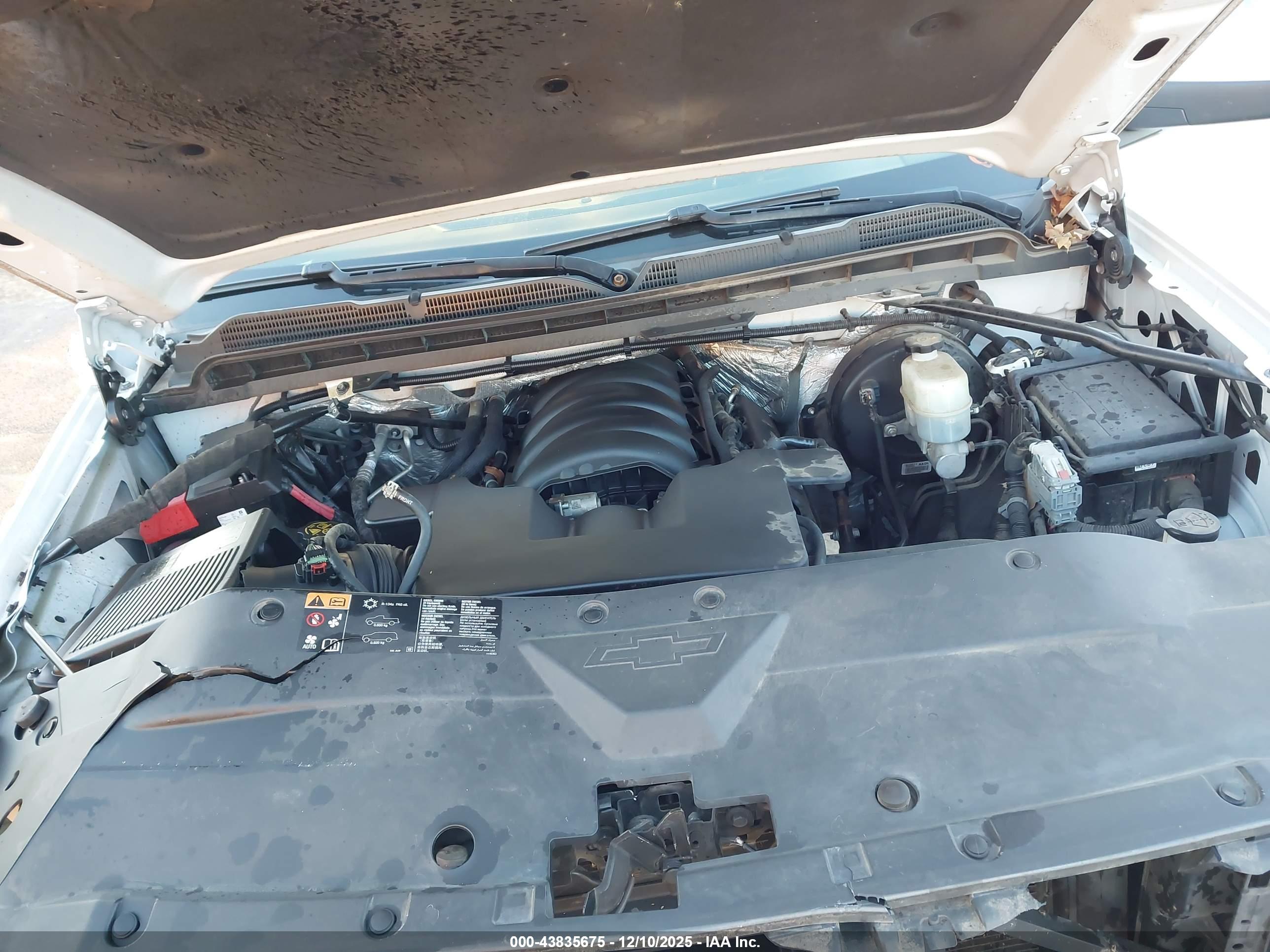 CHEVROLET SILVERADO image 10