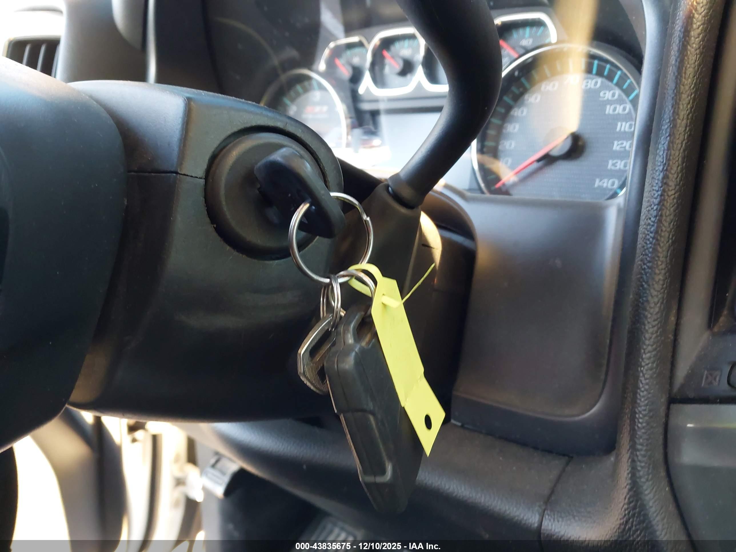 CHEVROLET SILVERADO image 11