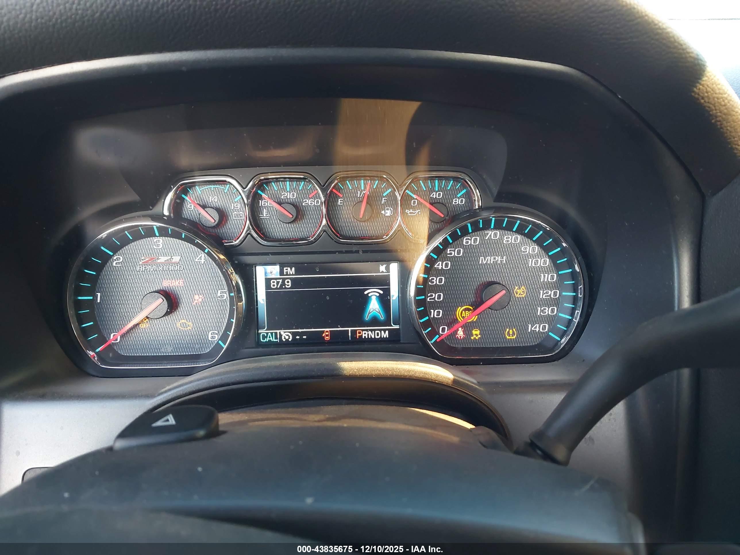 CHEVROLET SILVERADO image 7