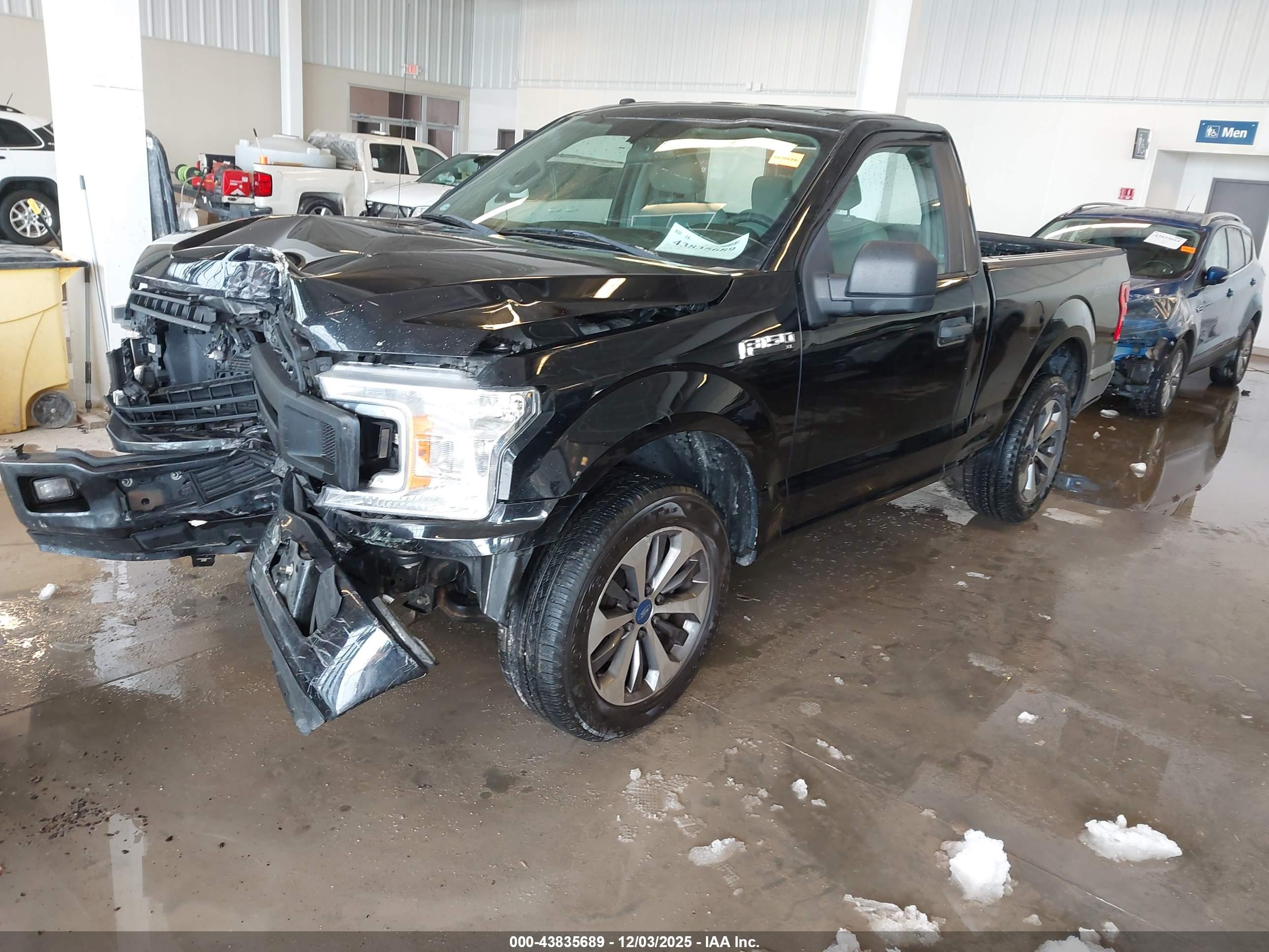 FORD F-150 image 2
