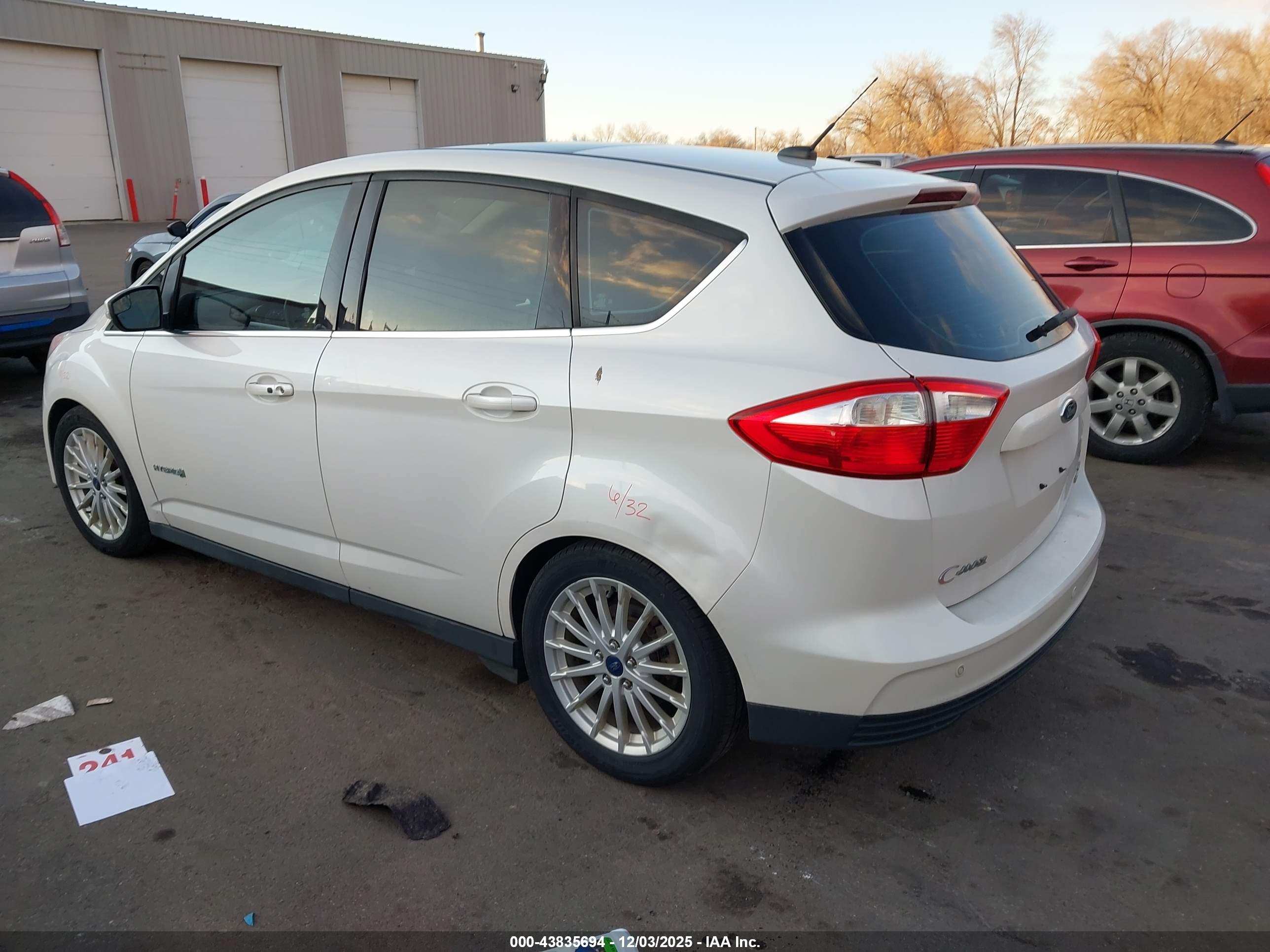 FORD C-MAX image 3