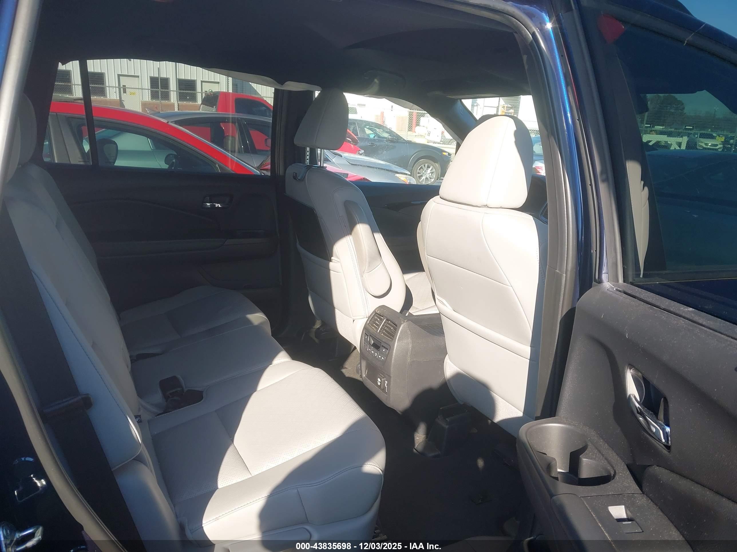 HONDA PASSPORT image 8