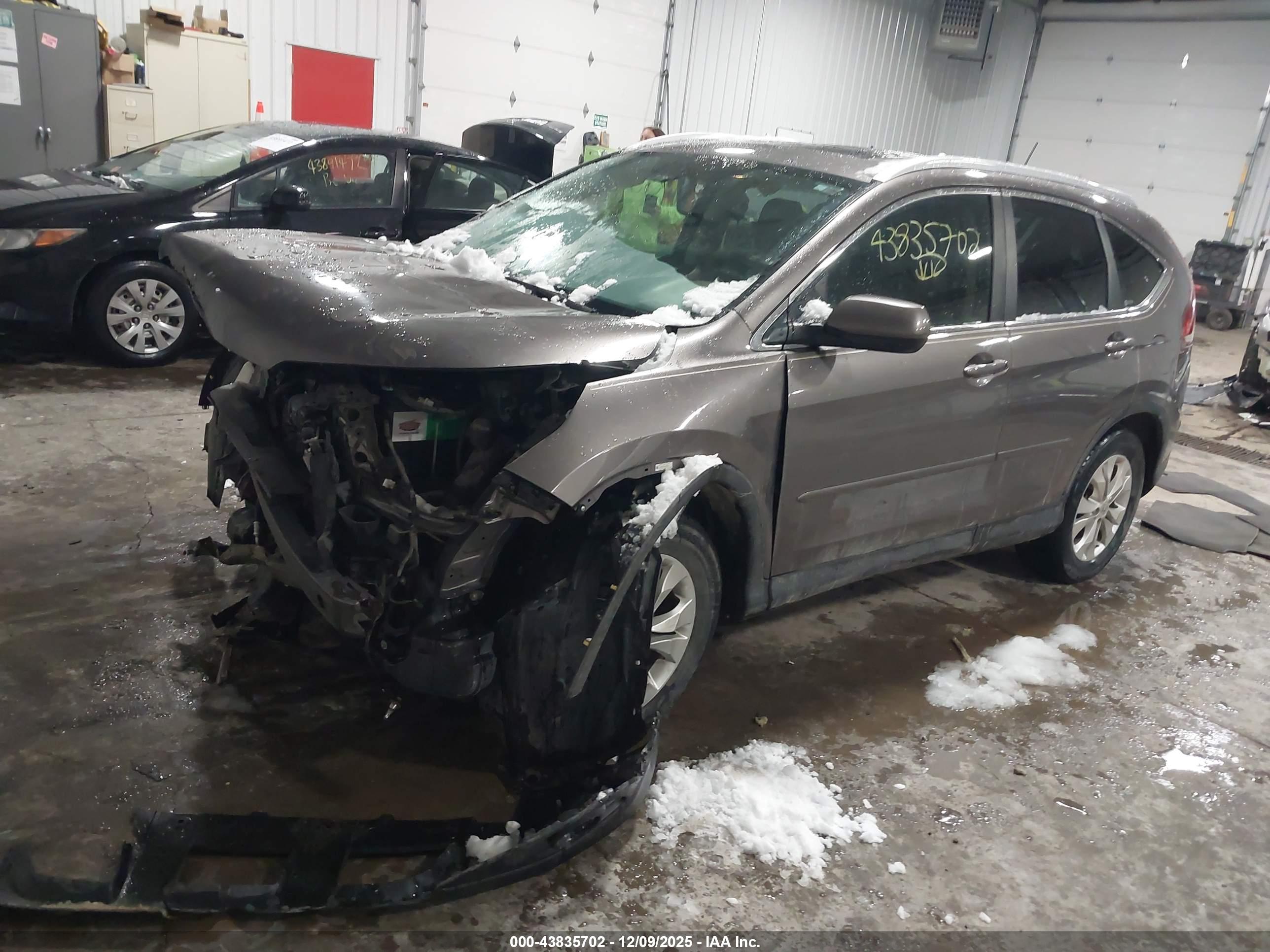 HONDA CR-V image 2