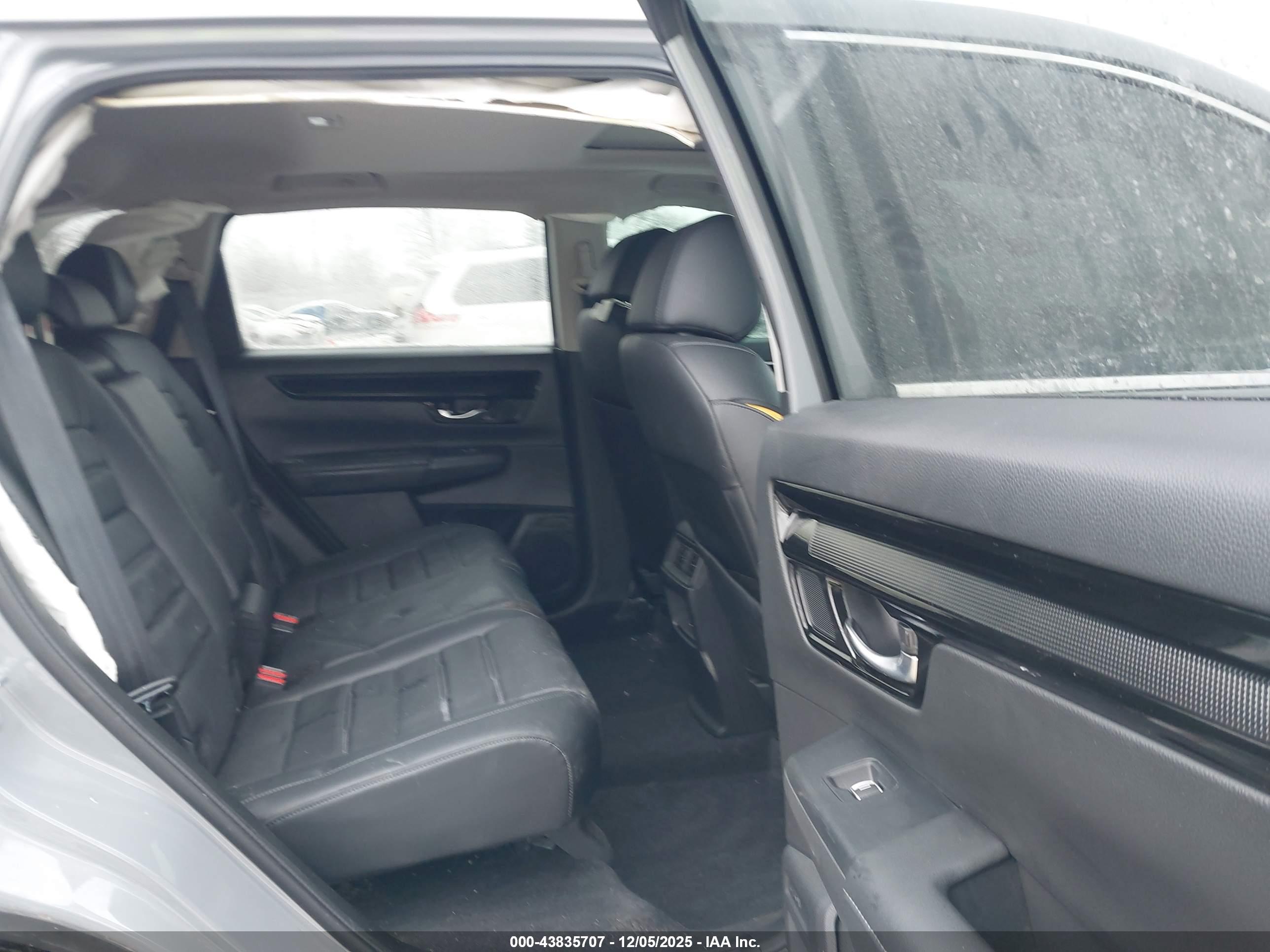 HONDA CR-V image 8
