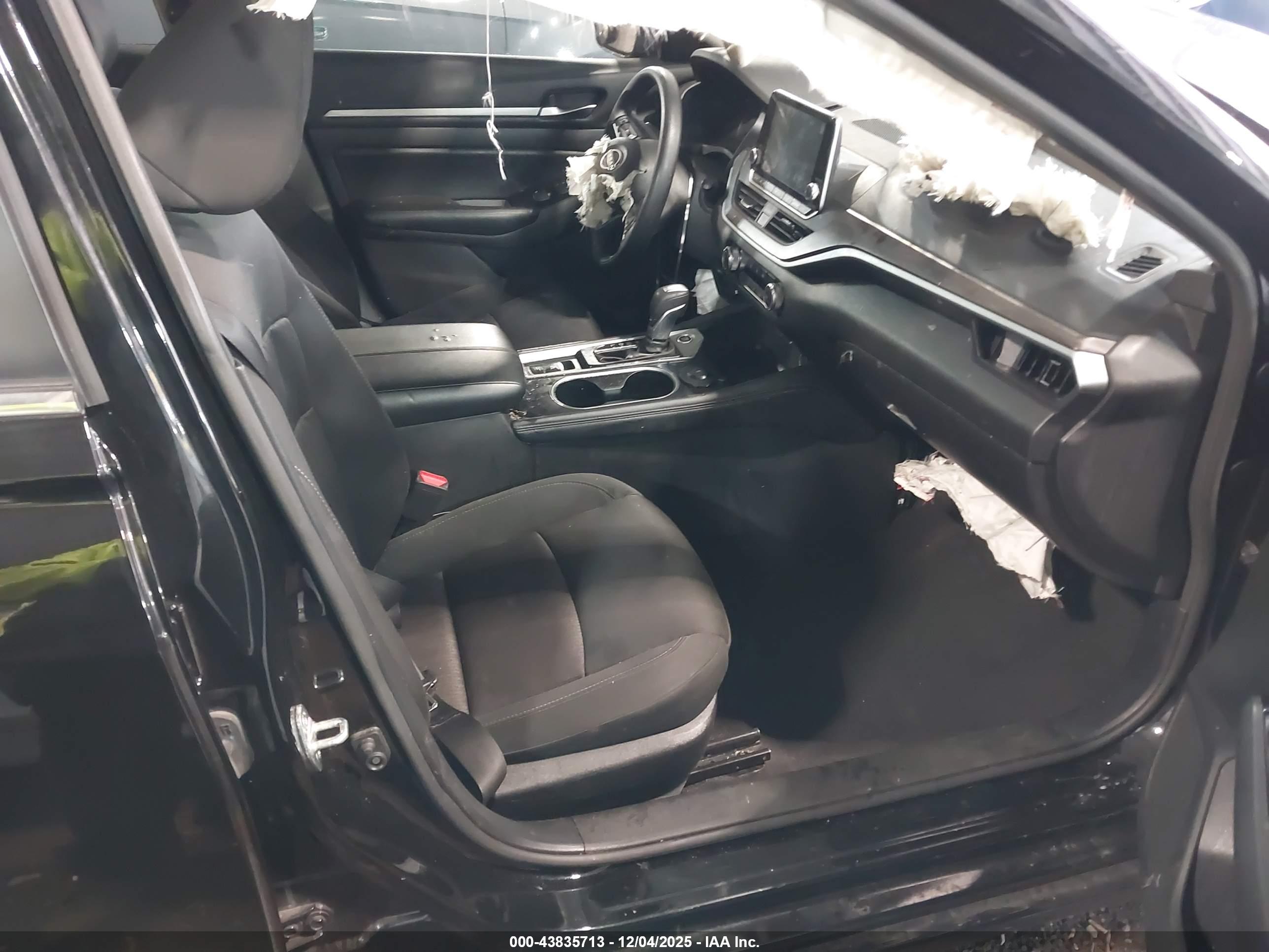NISSAN ALTIMA image 5