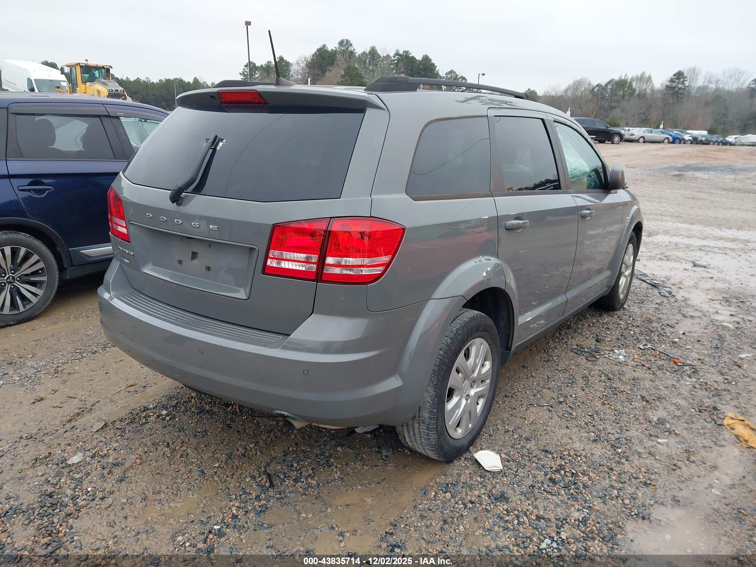 DODGE JOURNEY image 4