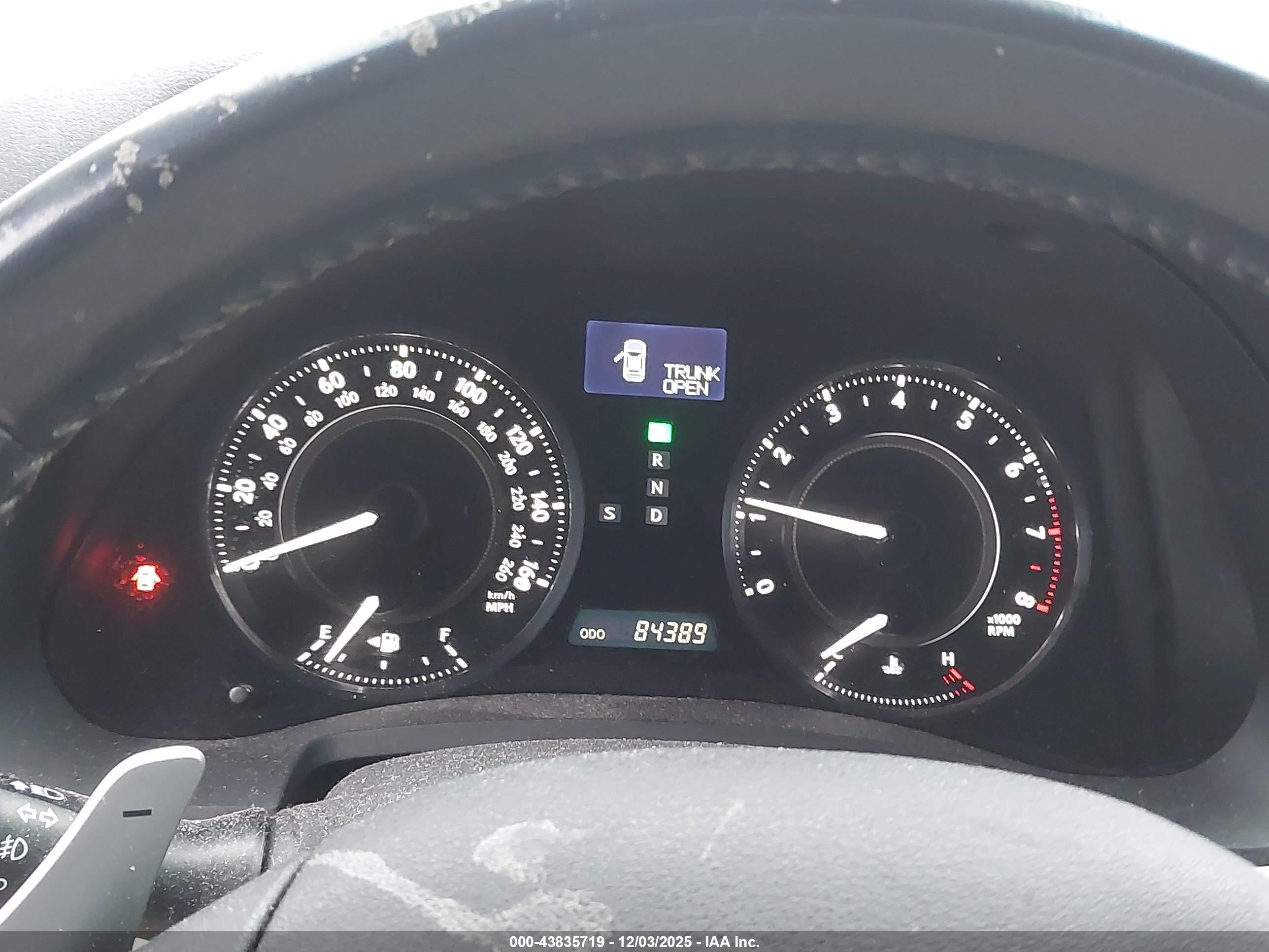 LEXUS IS image 7