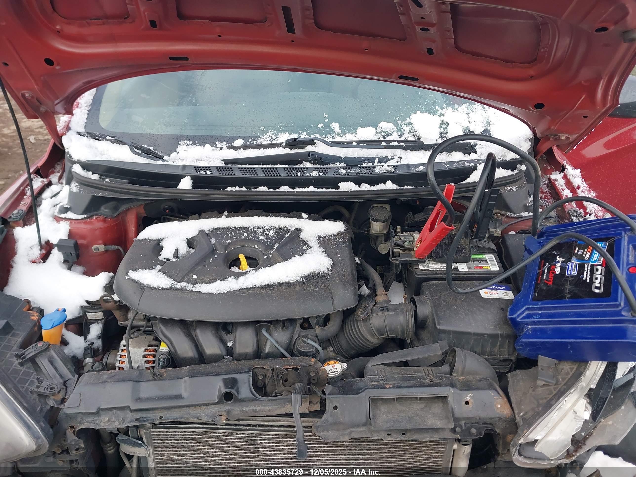 HYUNDAI ELANTRA image 10