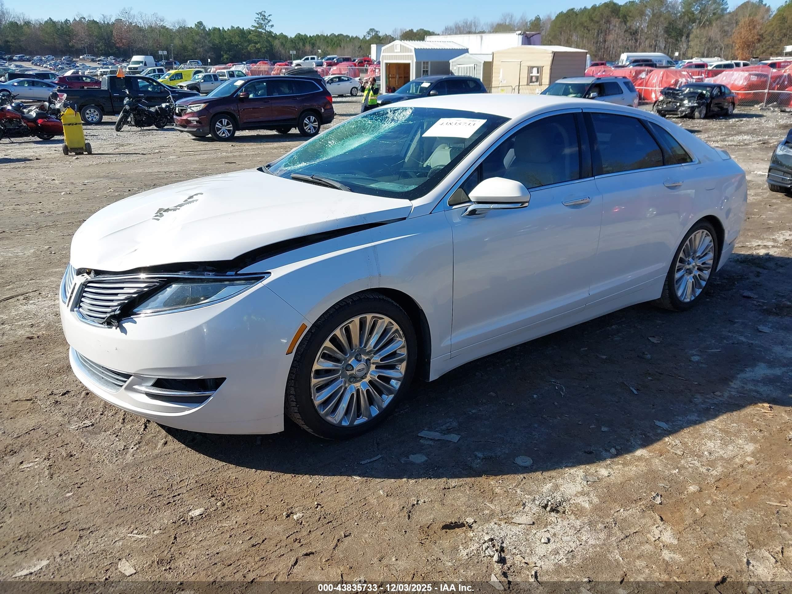 LINCOLN MKZ image 2