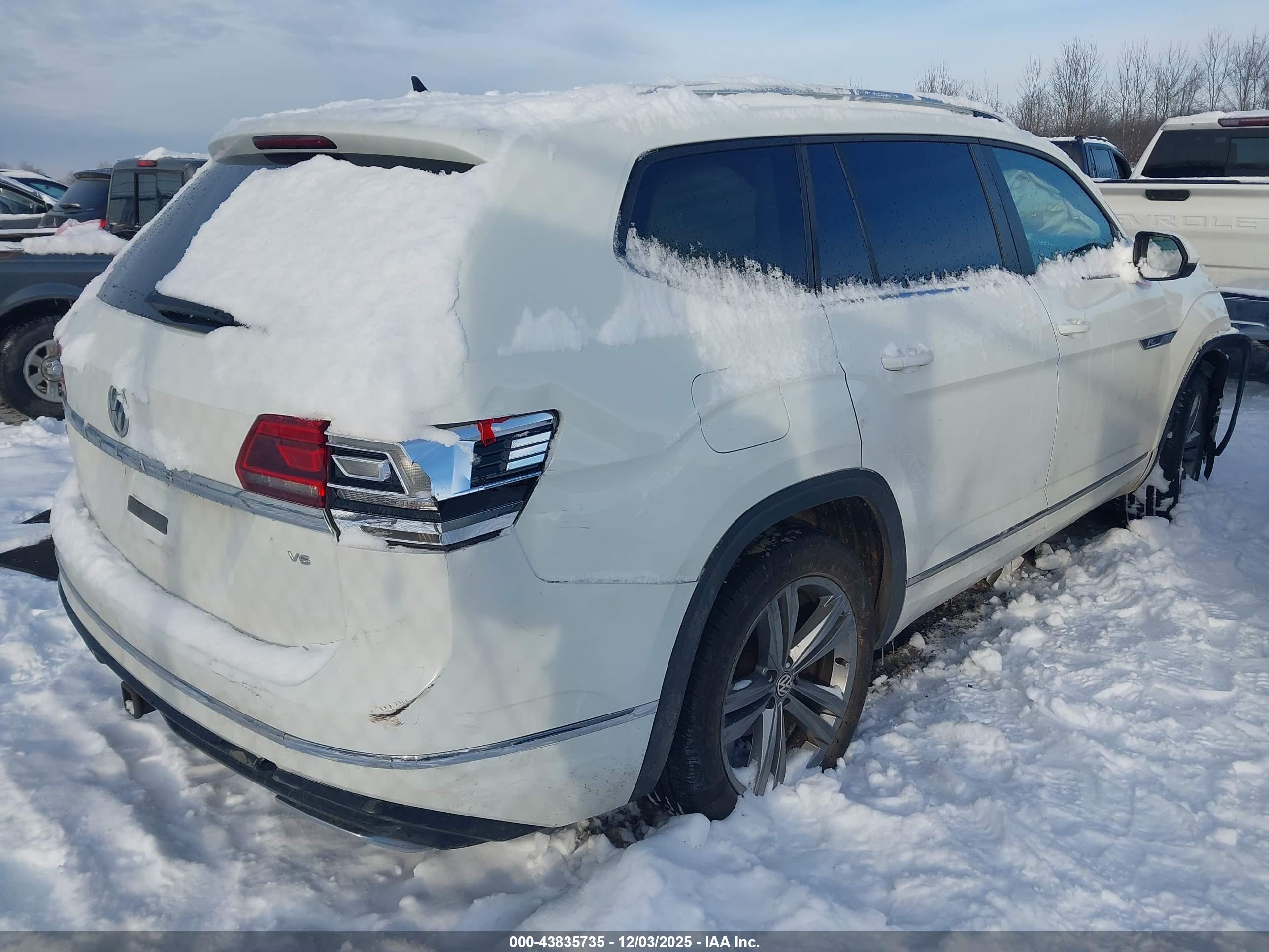VOLKSWAGEN ATLAS image 4