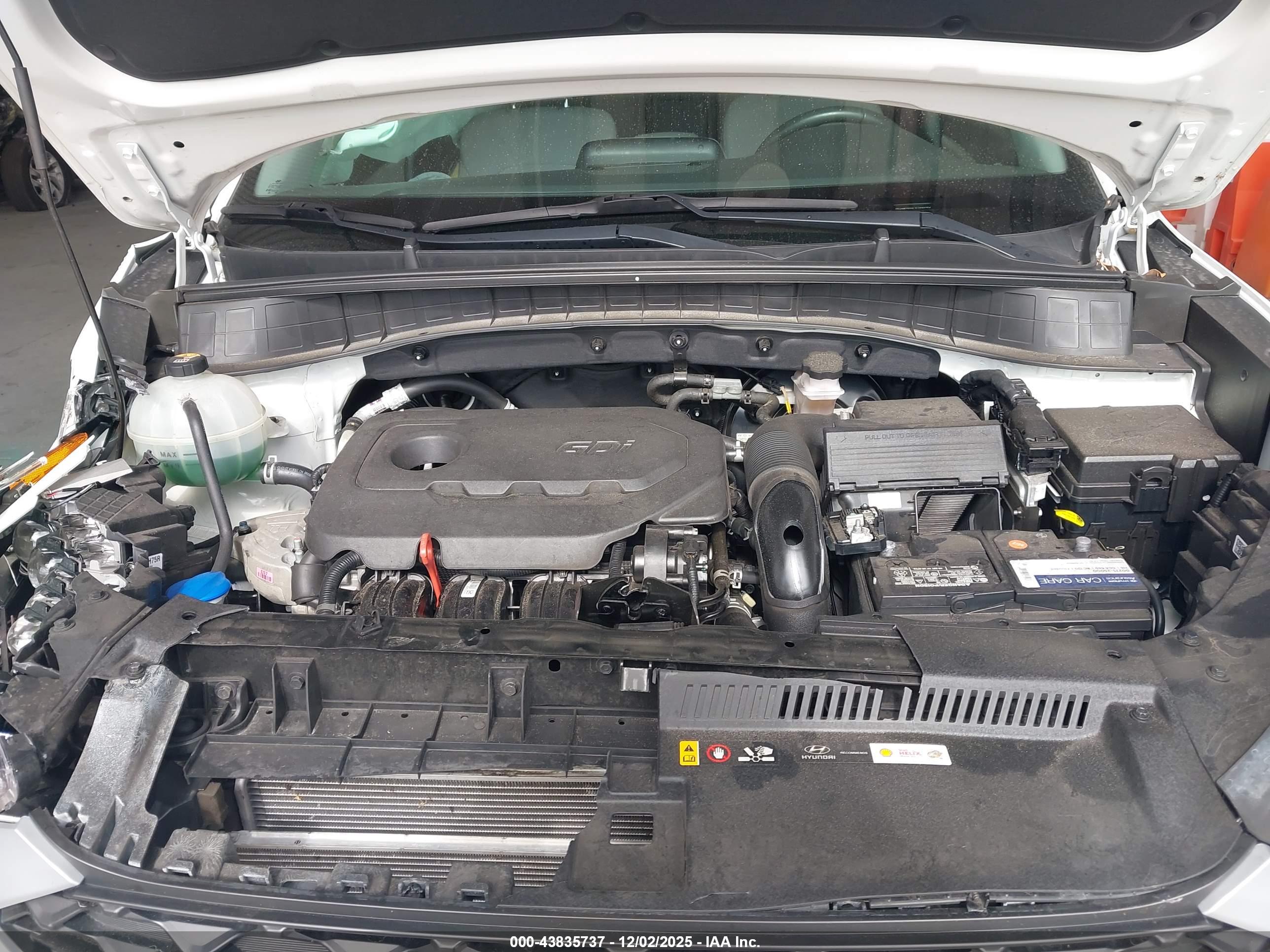 HYUNDAI TUCSON image 10