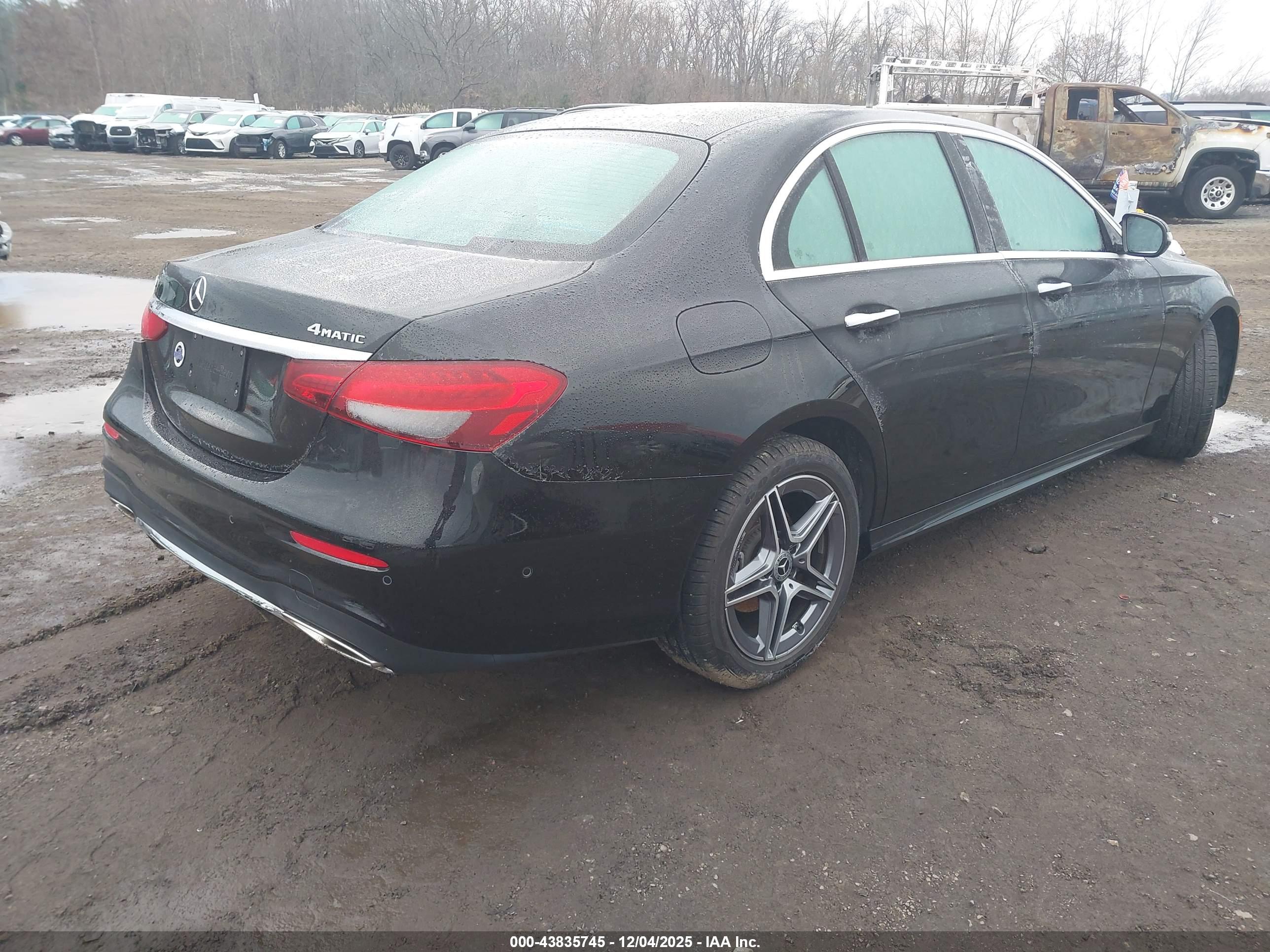 MERCEDES-BENZ E image 4