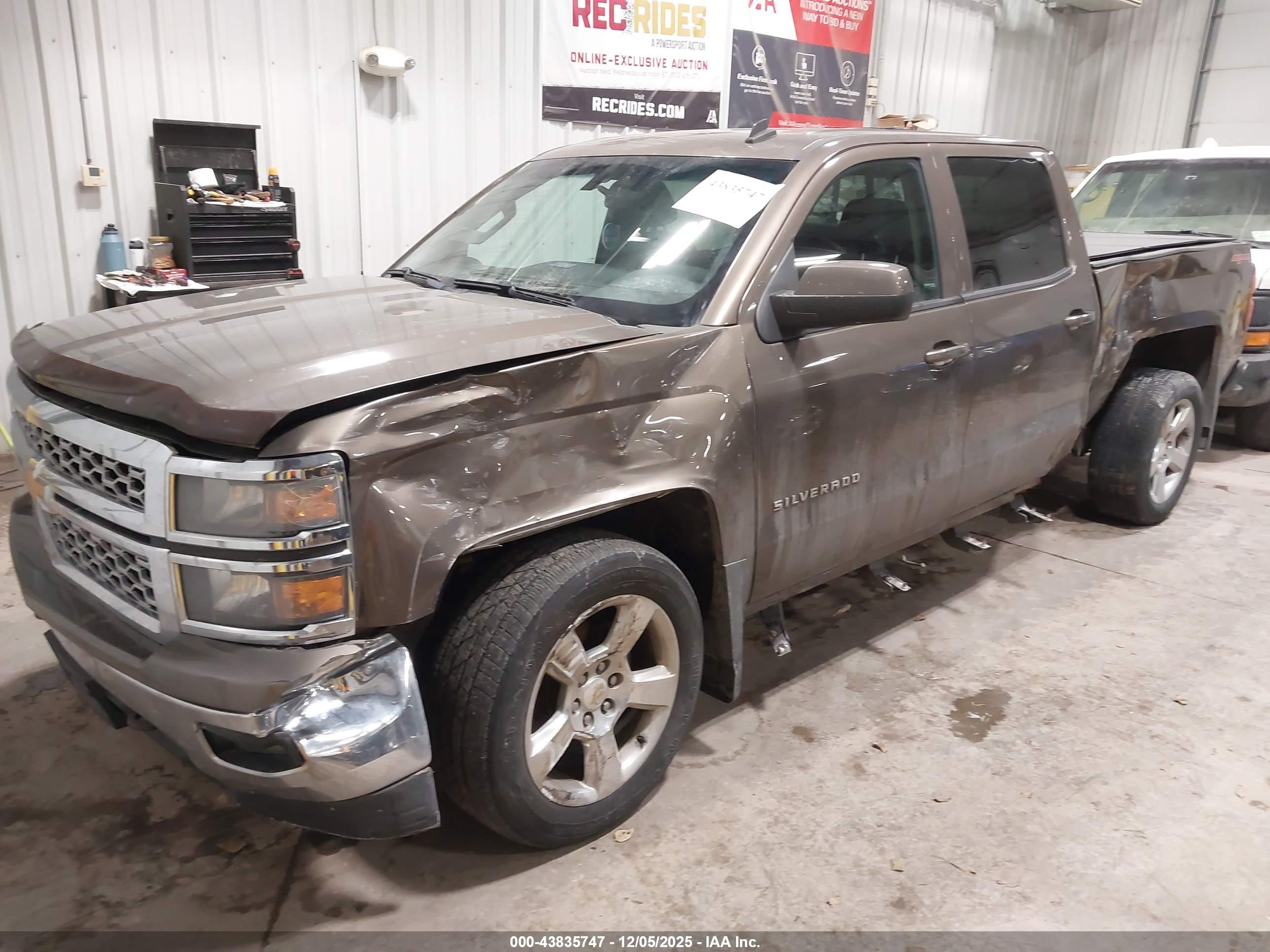 CHEVROLET SILVERADO image 2