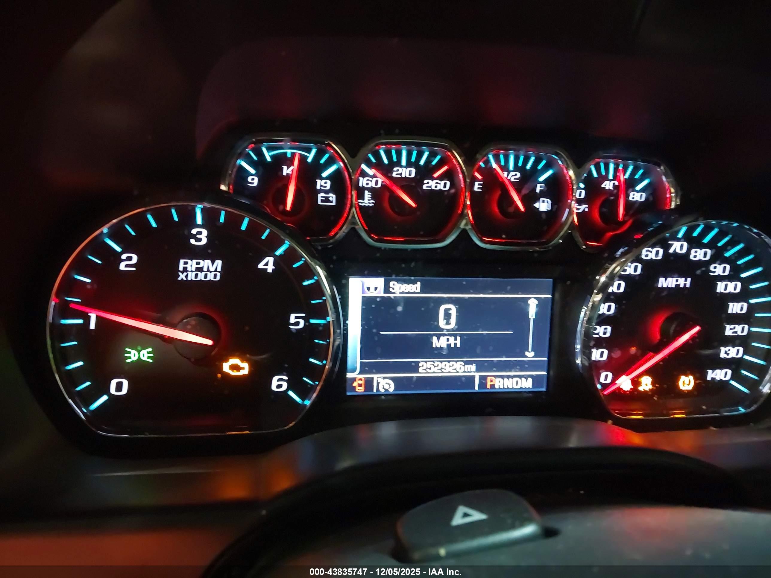 CHEVROLET SILVERADO image 7