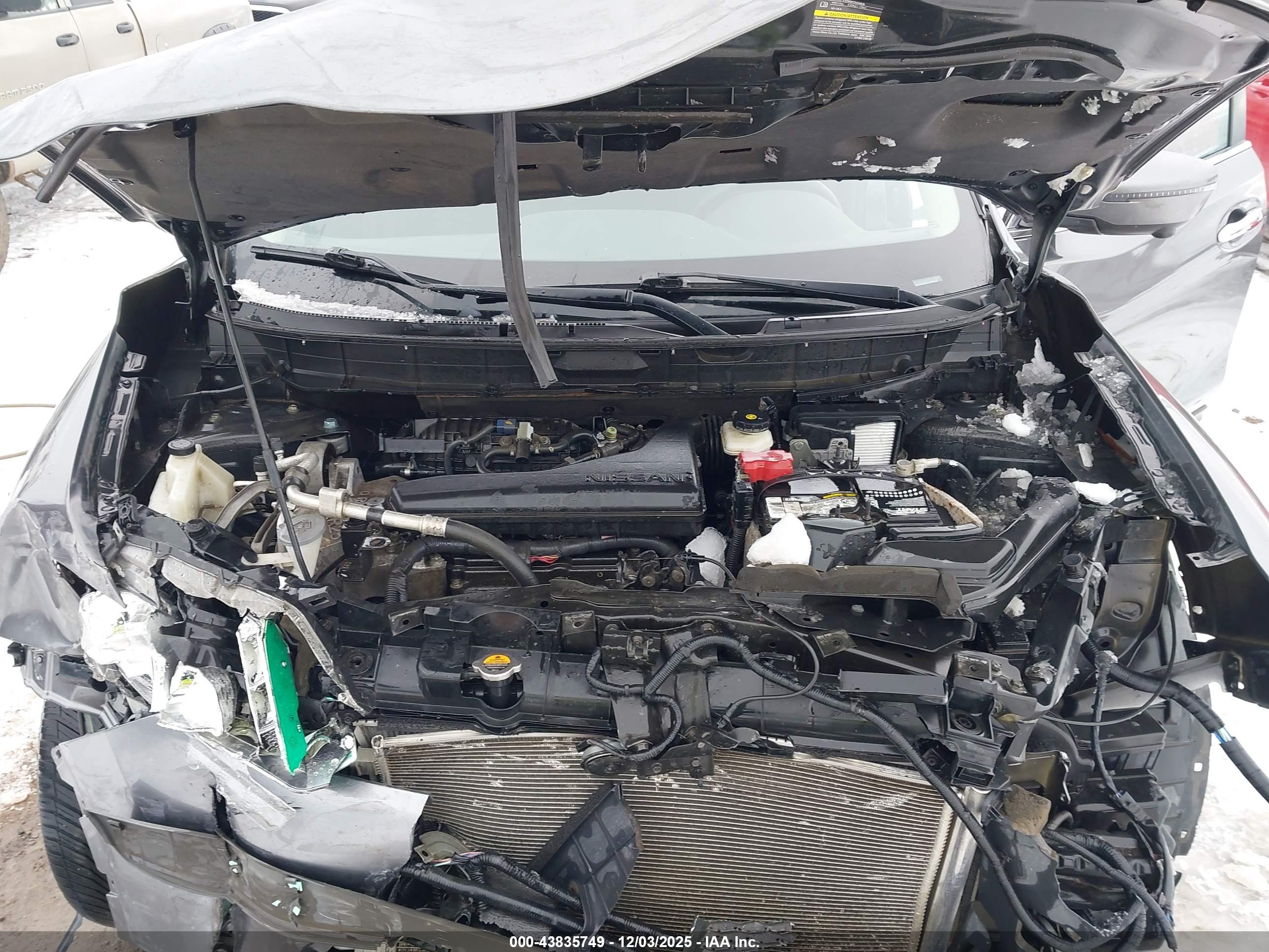NISSAN ROGUE image 10