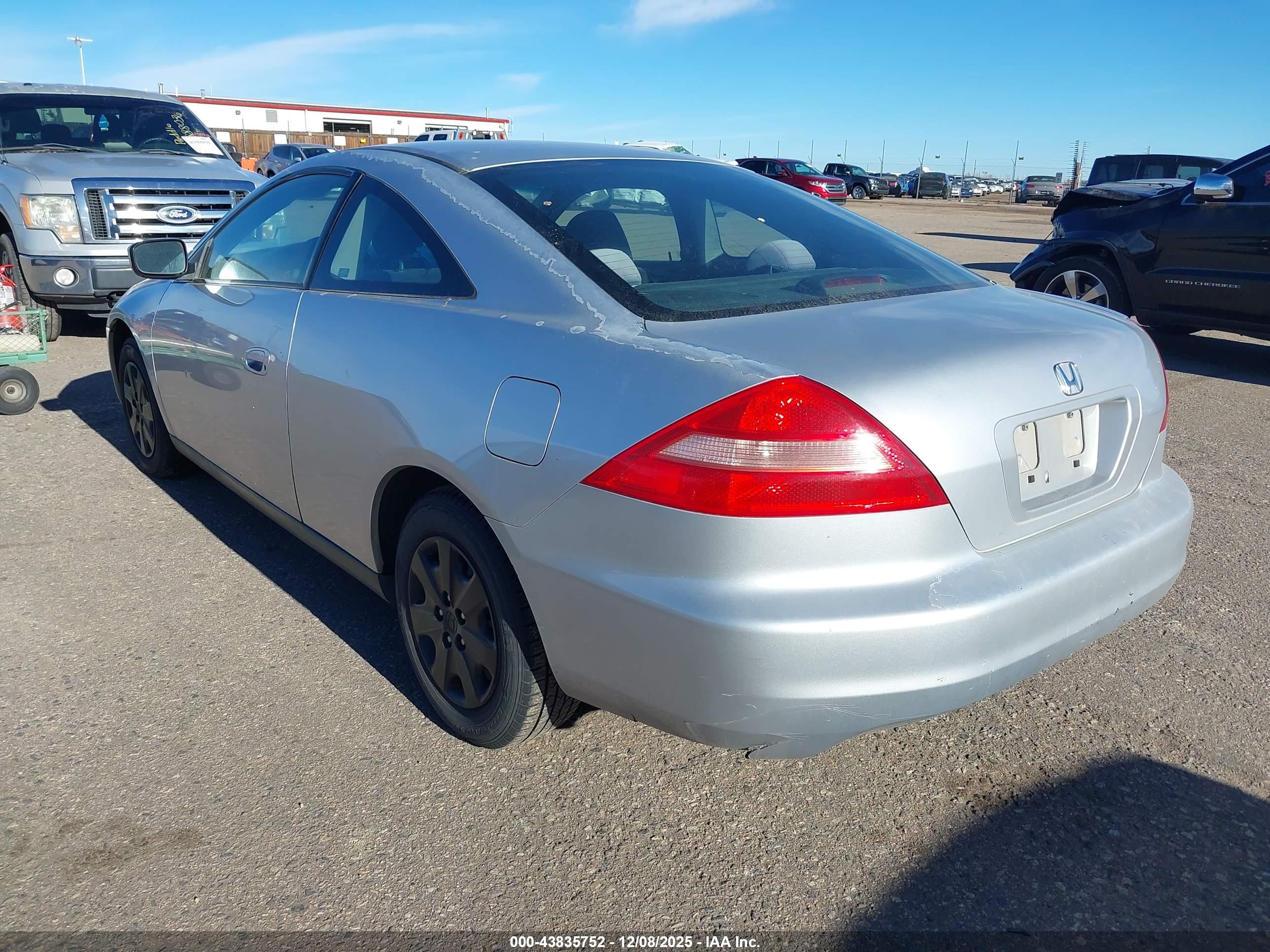HONDA ACCORD image 3