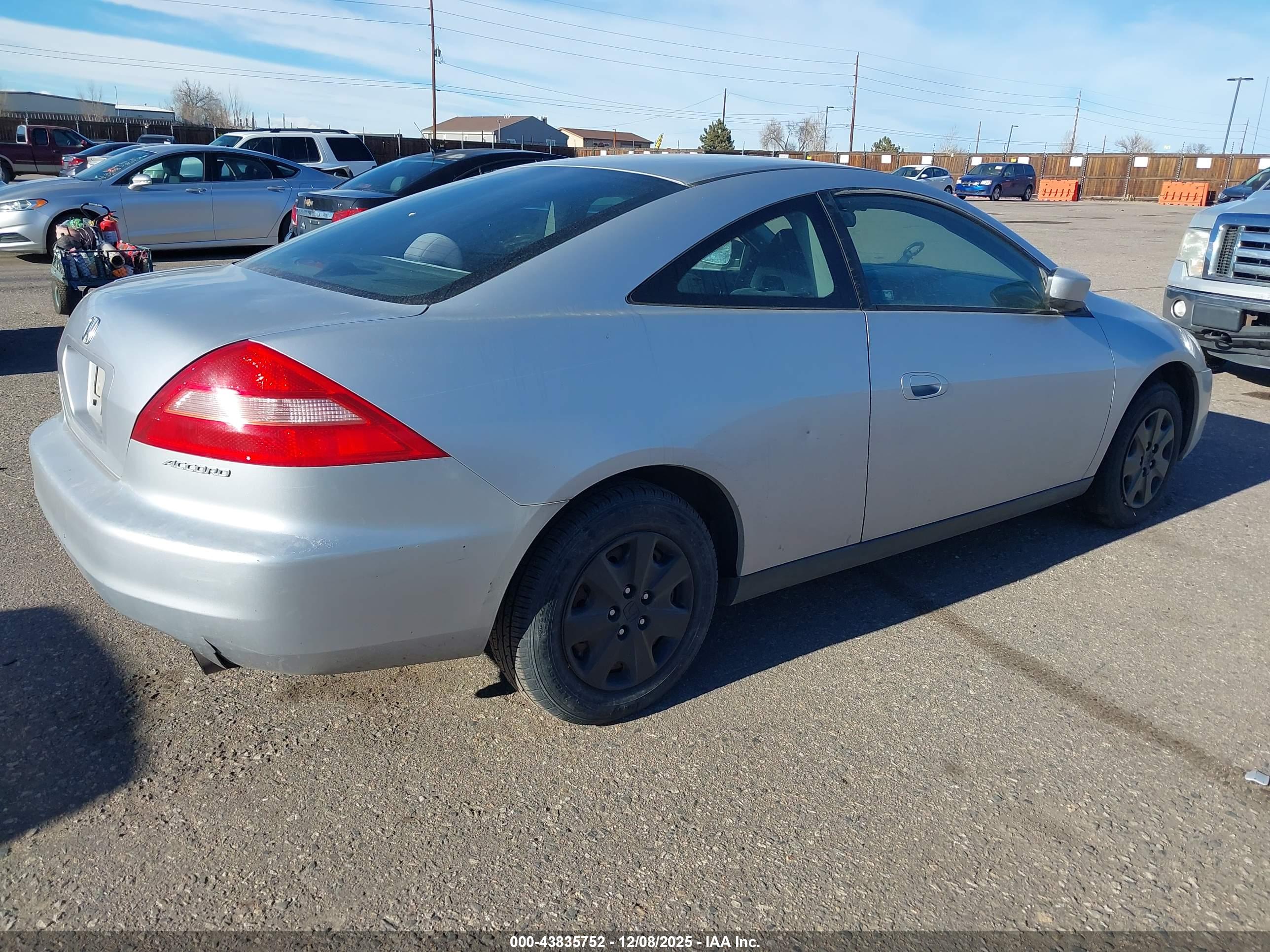 HONDA ACCORD image 4