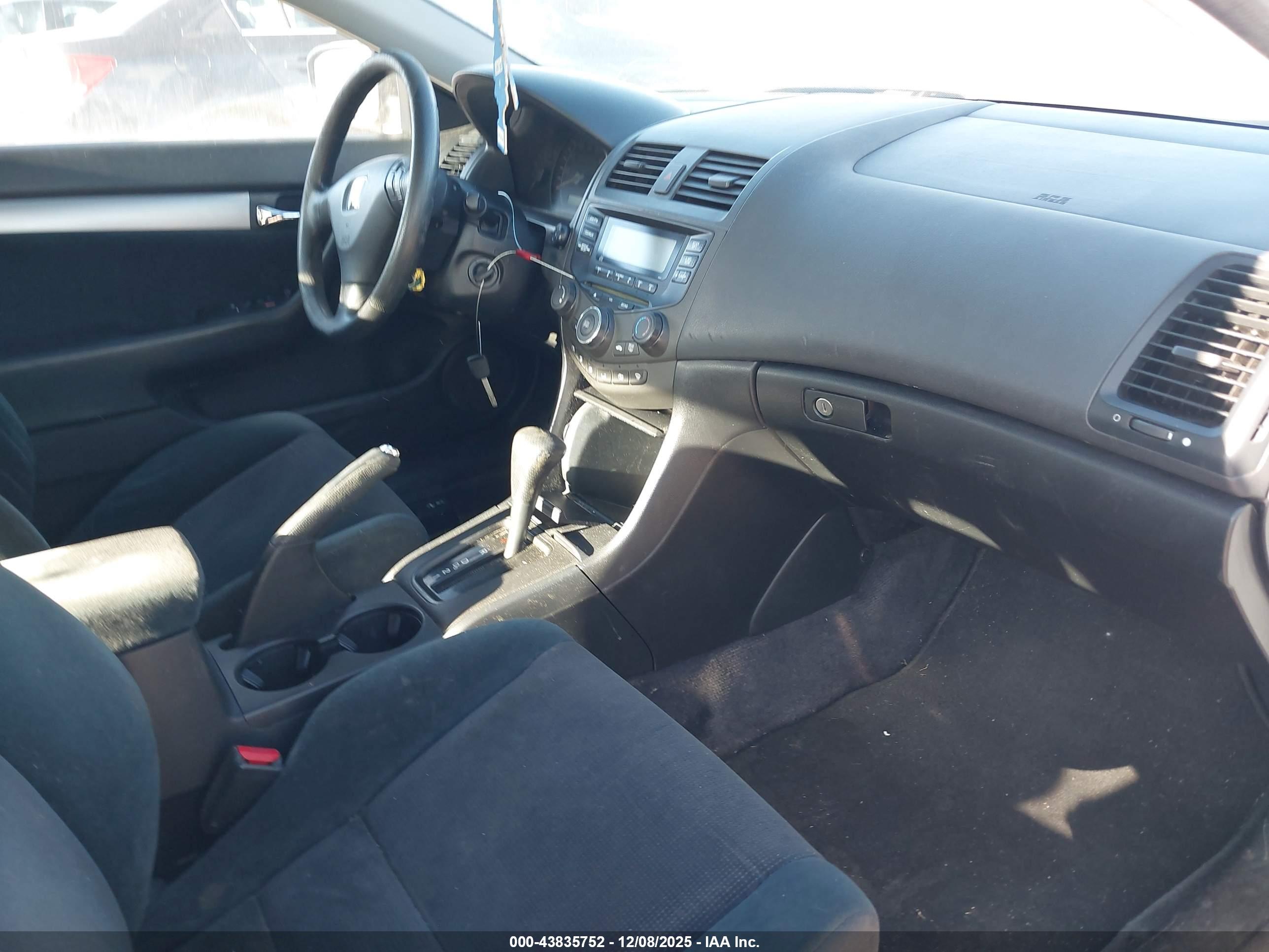 HONDA ACCORD image 5