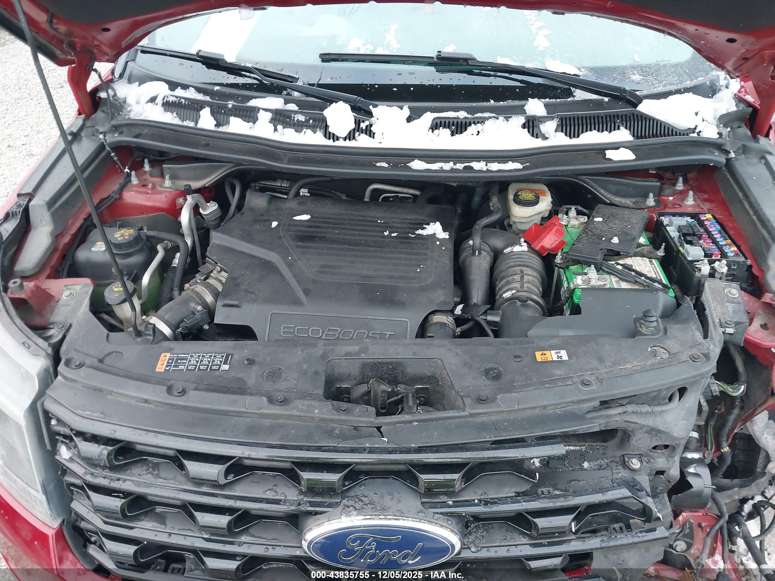FORD EXPLORER image 10