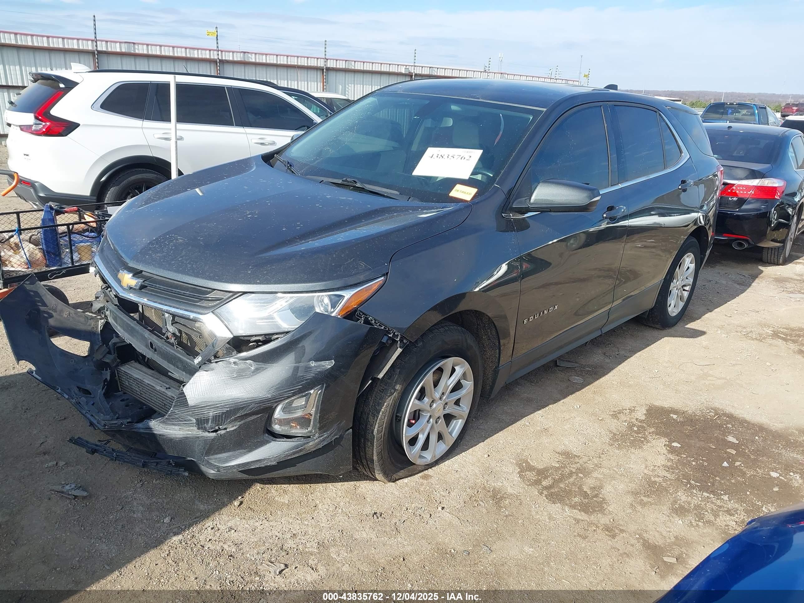 CHEVROLET EQUINOX image 2