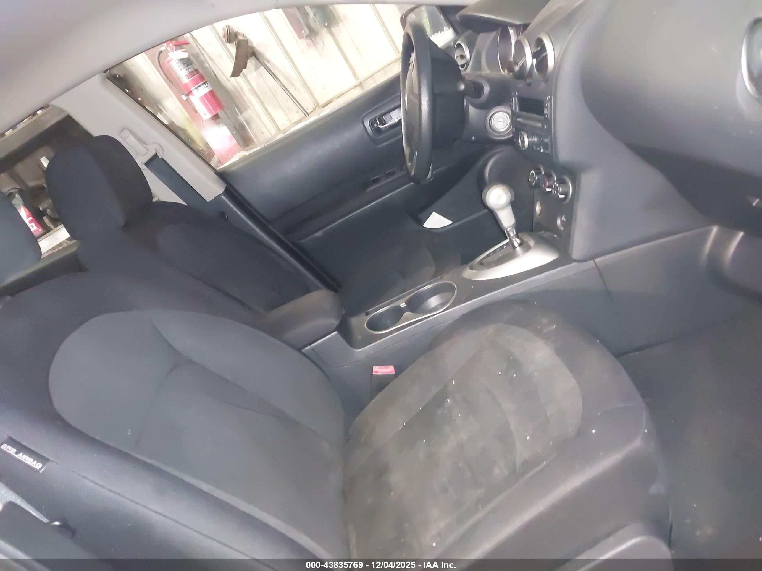 NISSAN ROGUE image 5