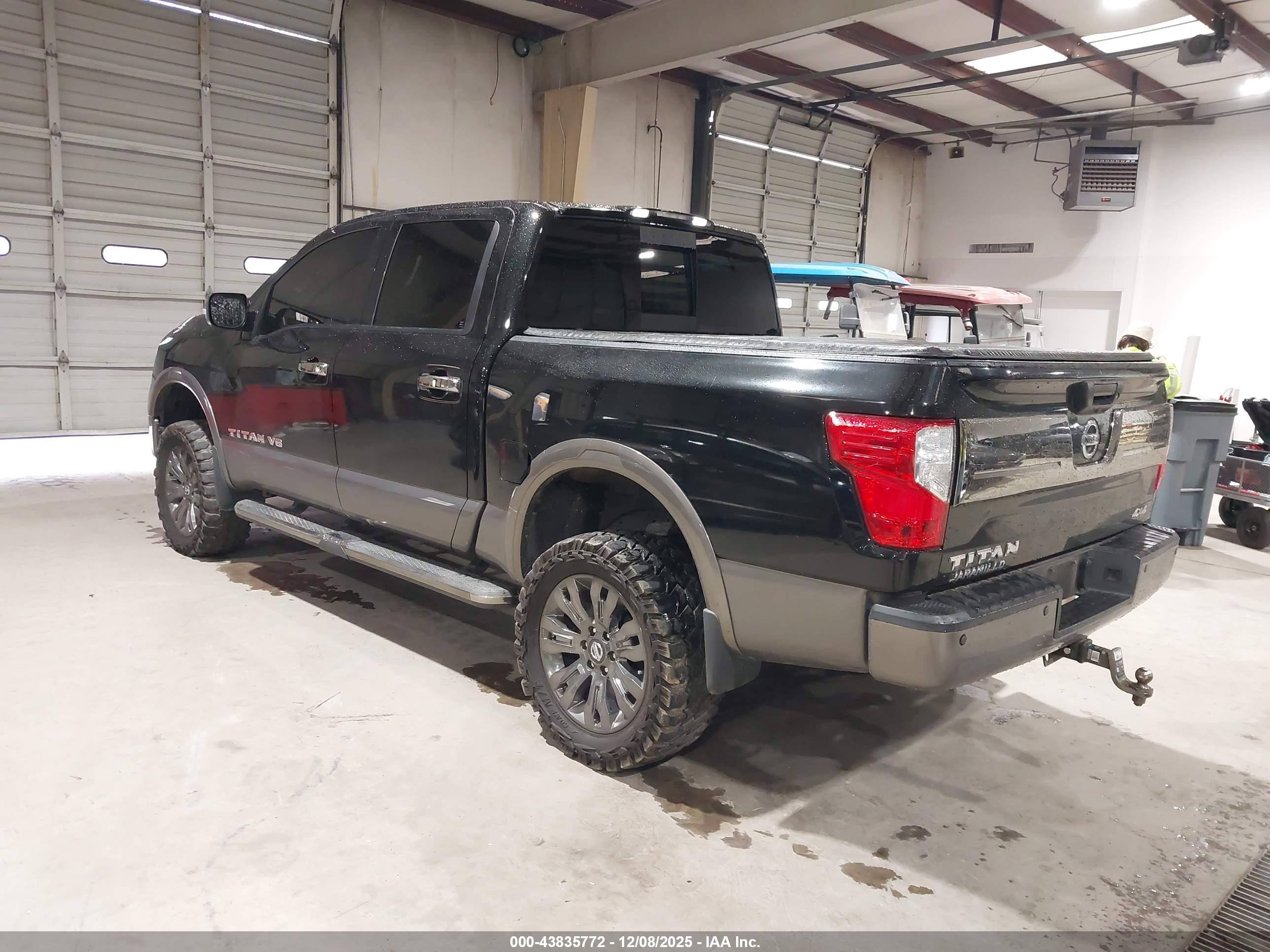 NISSAN TITAN image 3