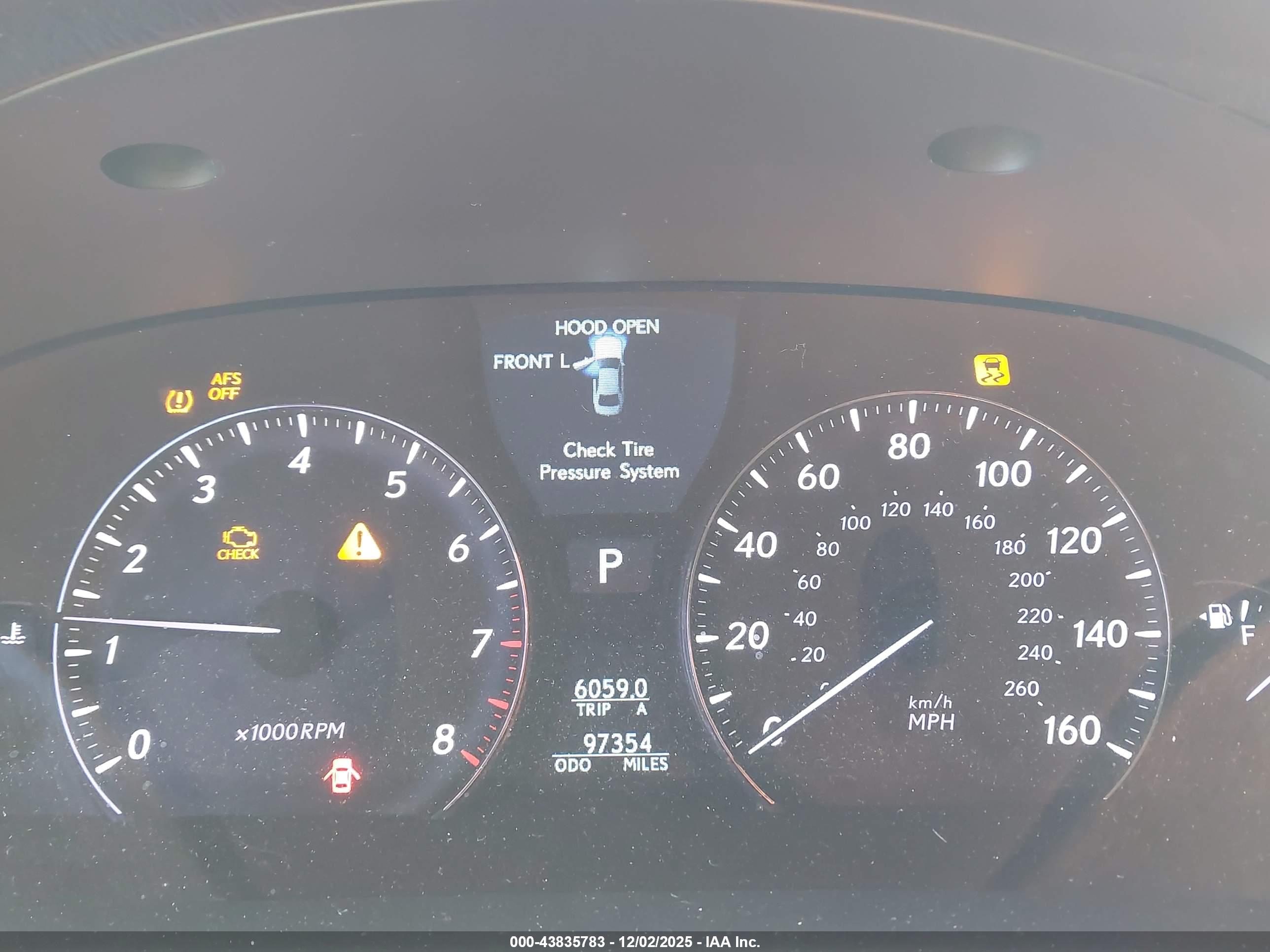 LEXUS LS image 7