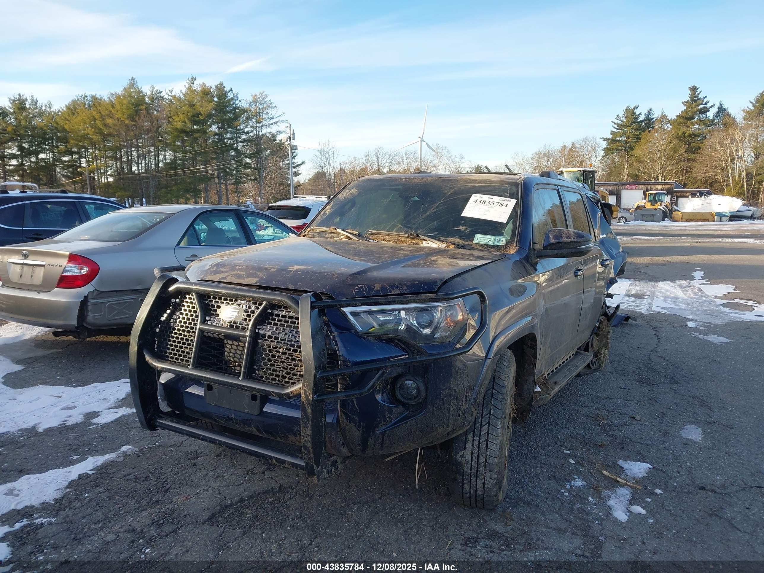 TOYOTA 4RUNNER image 2