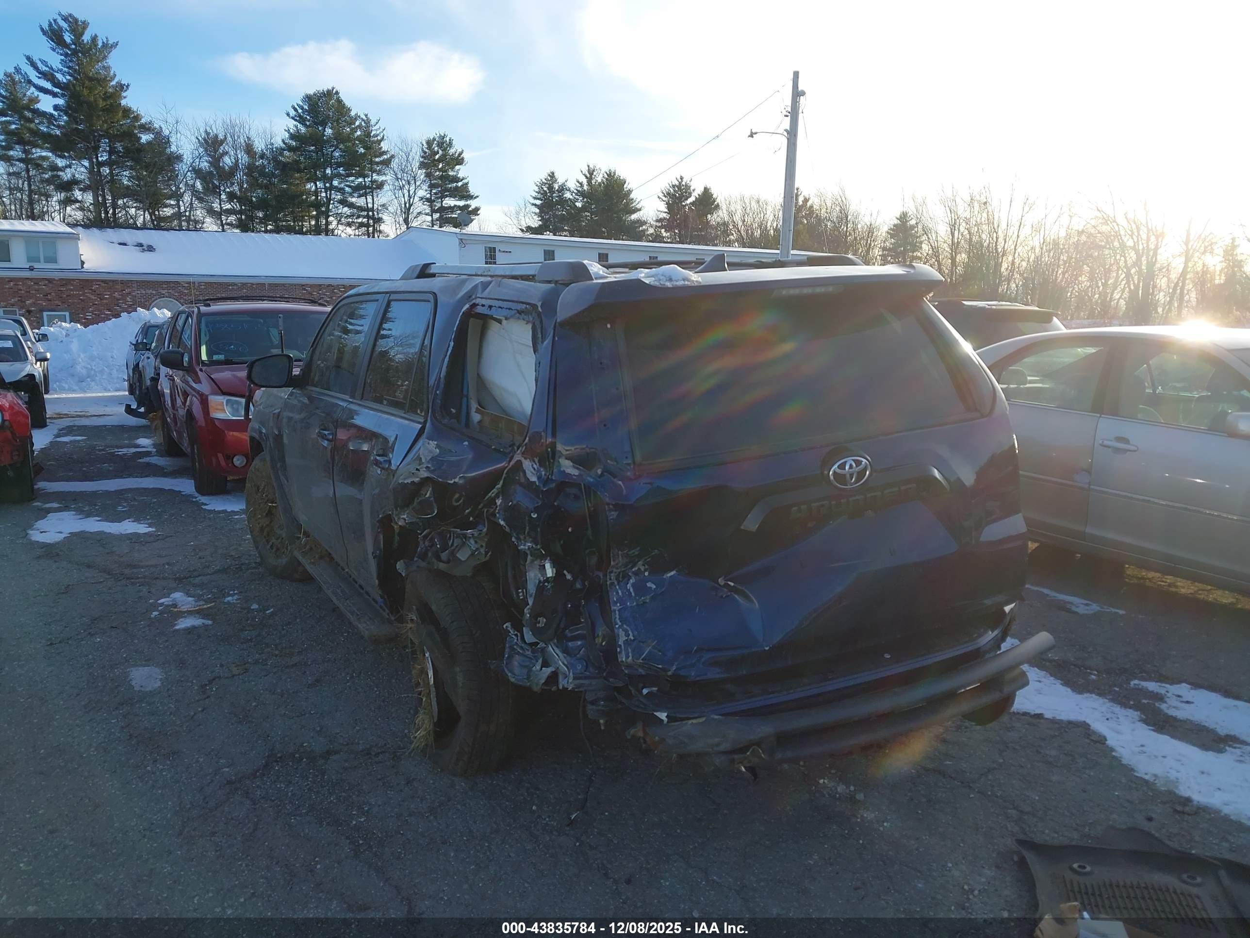 TOYOTA 4RUNNER image 3