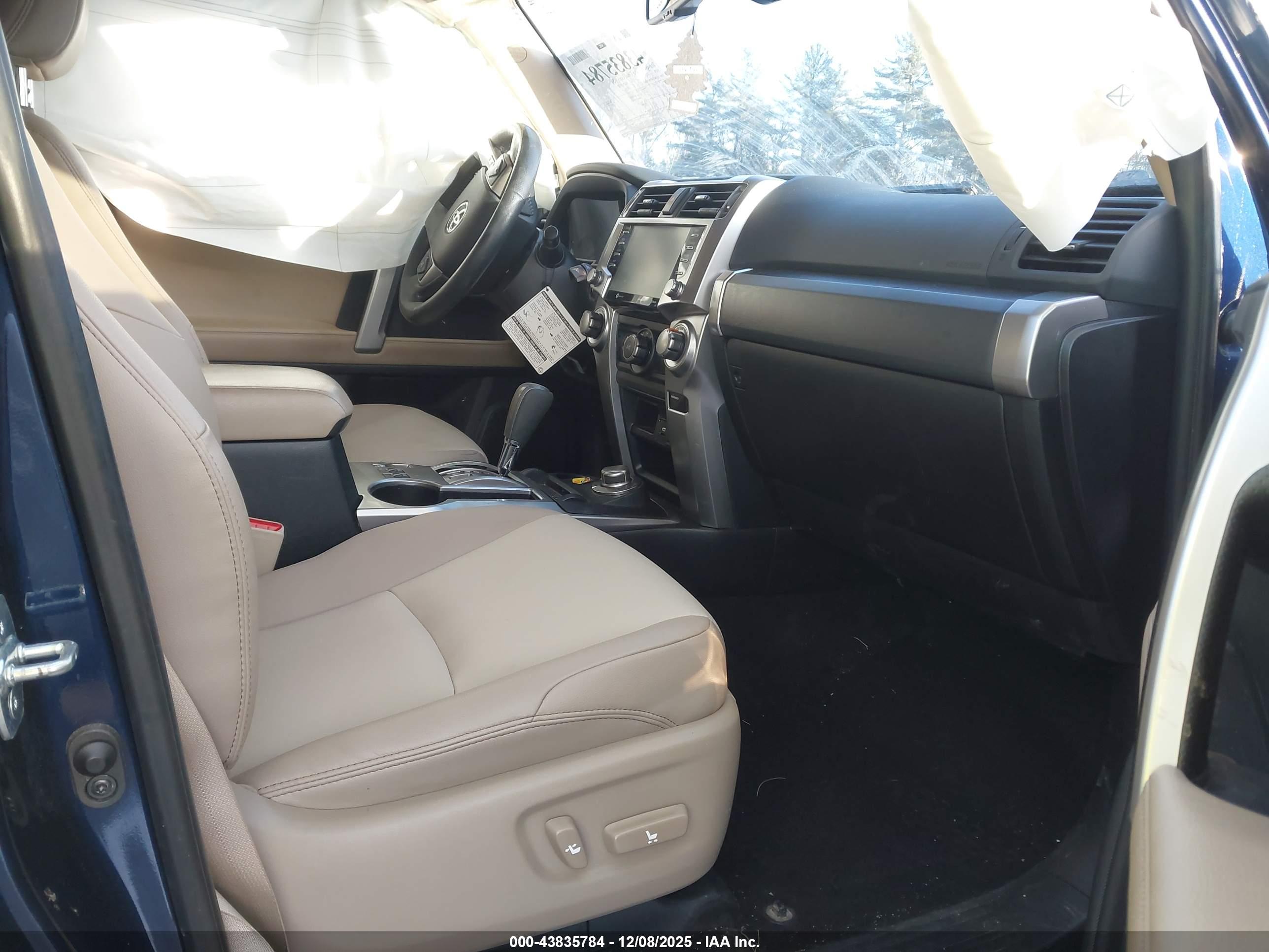 TOYOTA 4RUNNER image 5