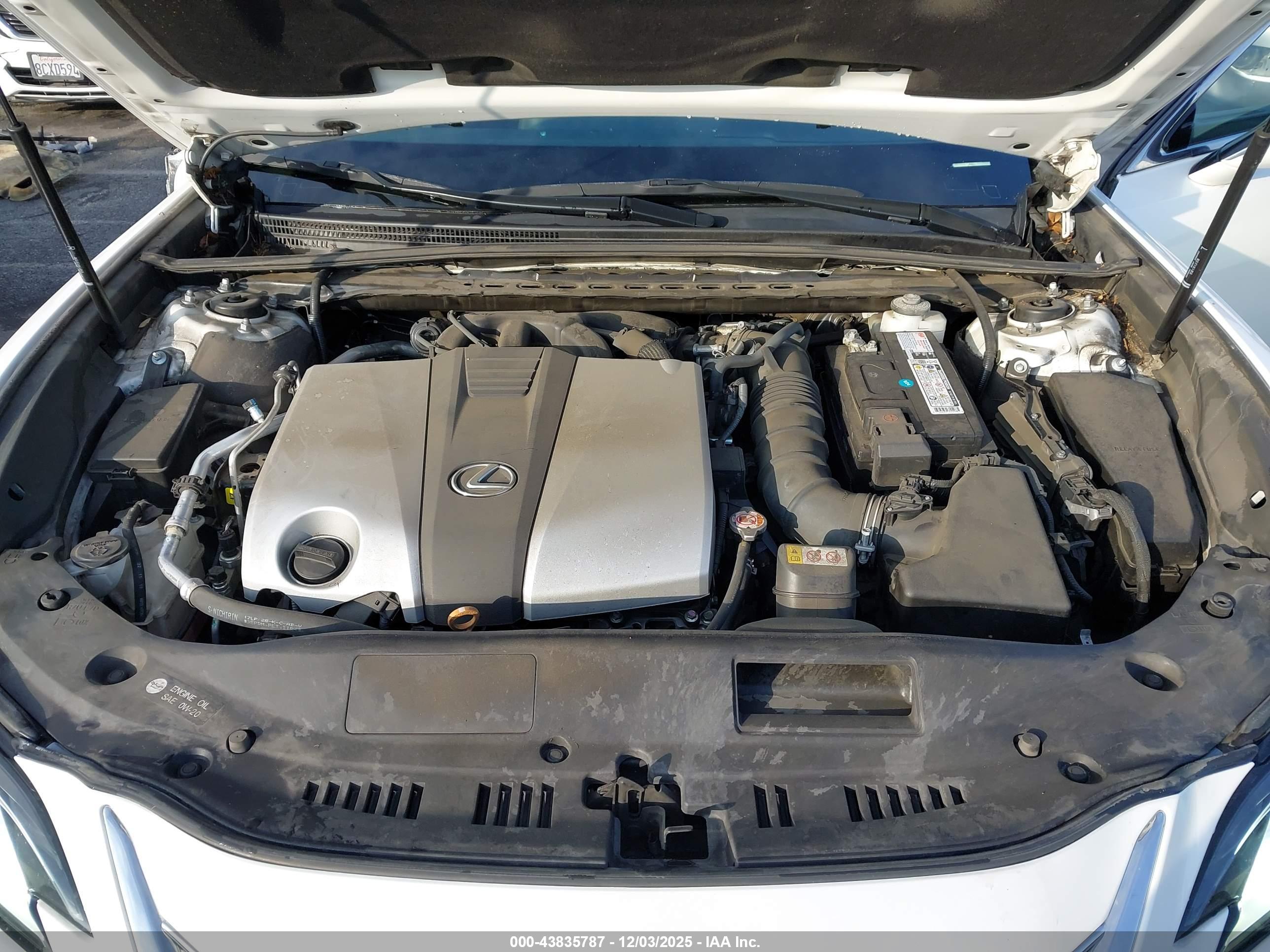 LEXUS ES image 10