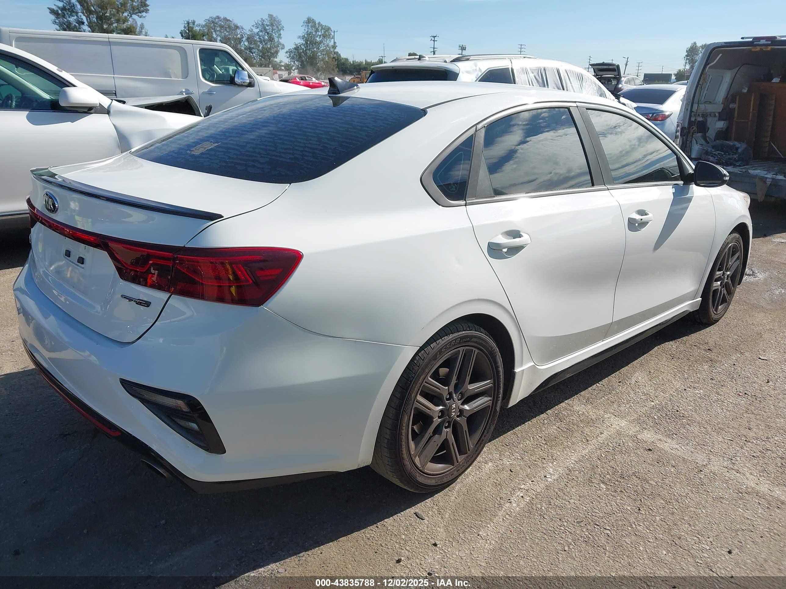 KIA FORTE image 4