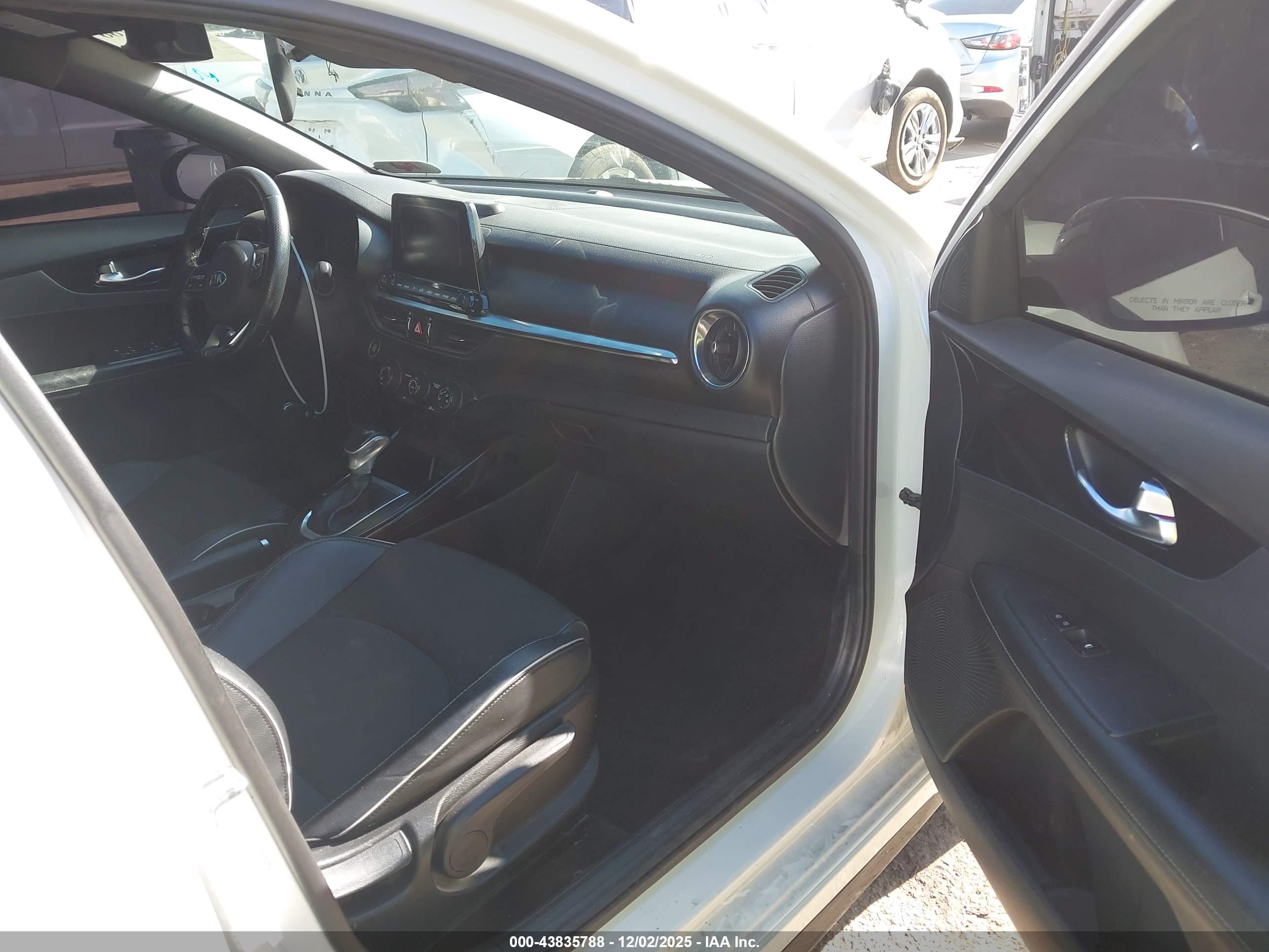KIA FORTE image 5