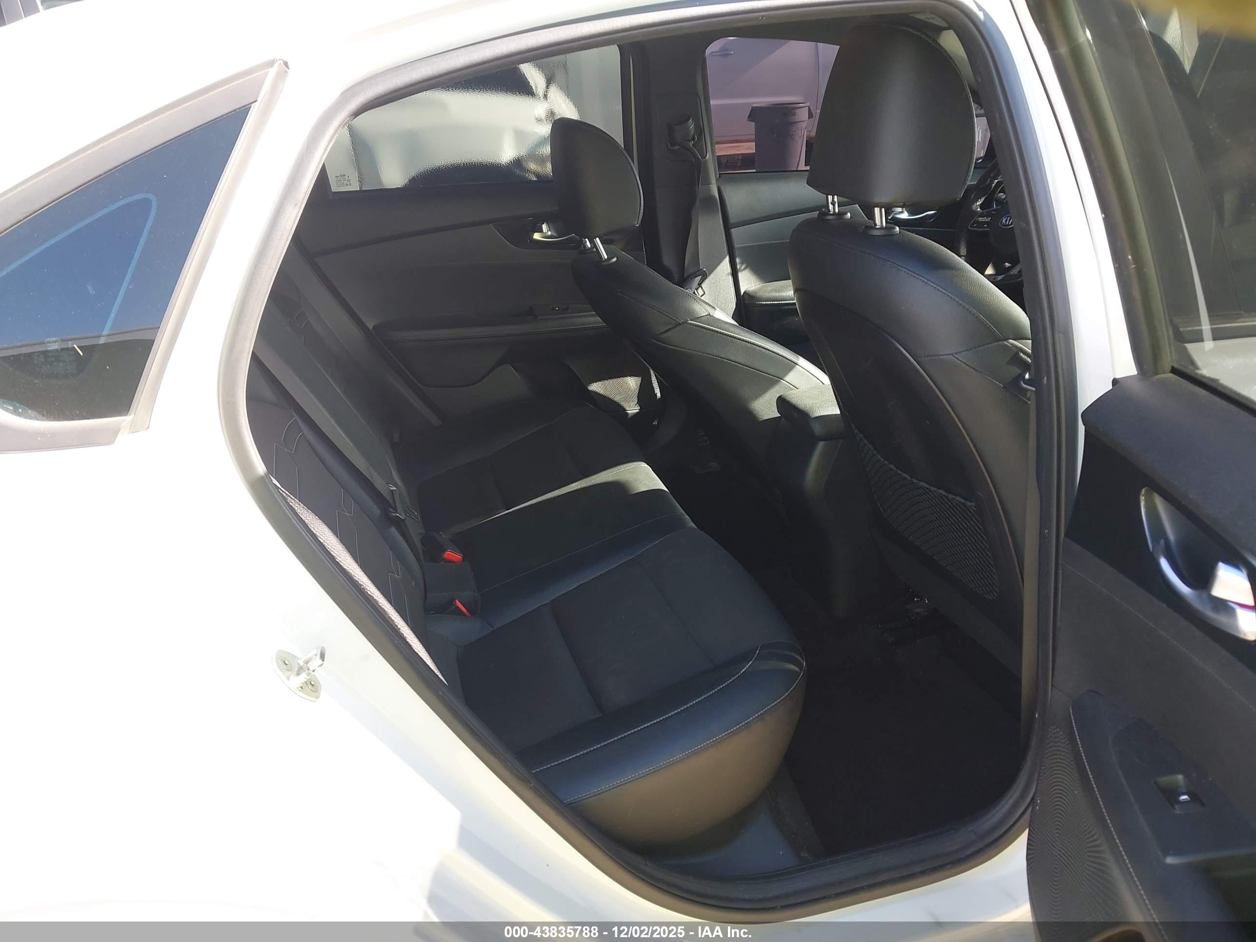 KIA FORTE image 8