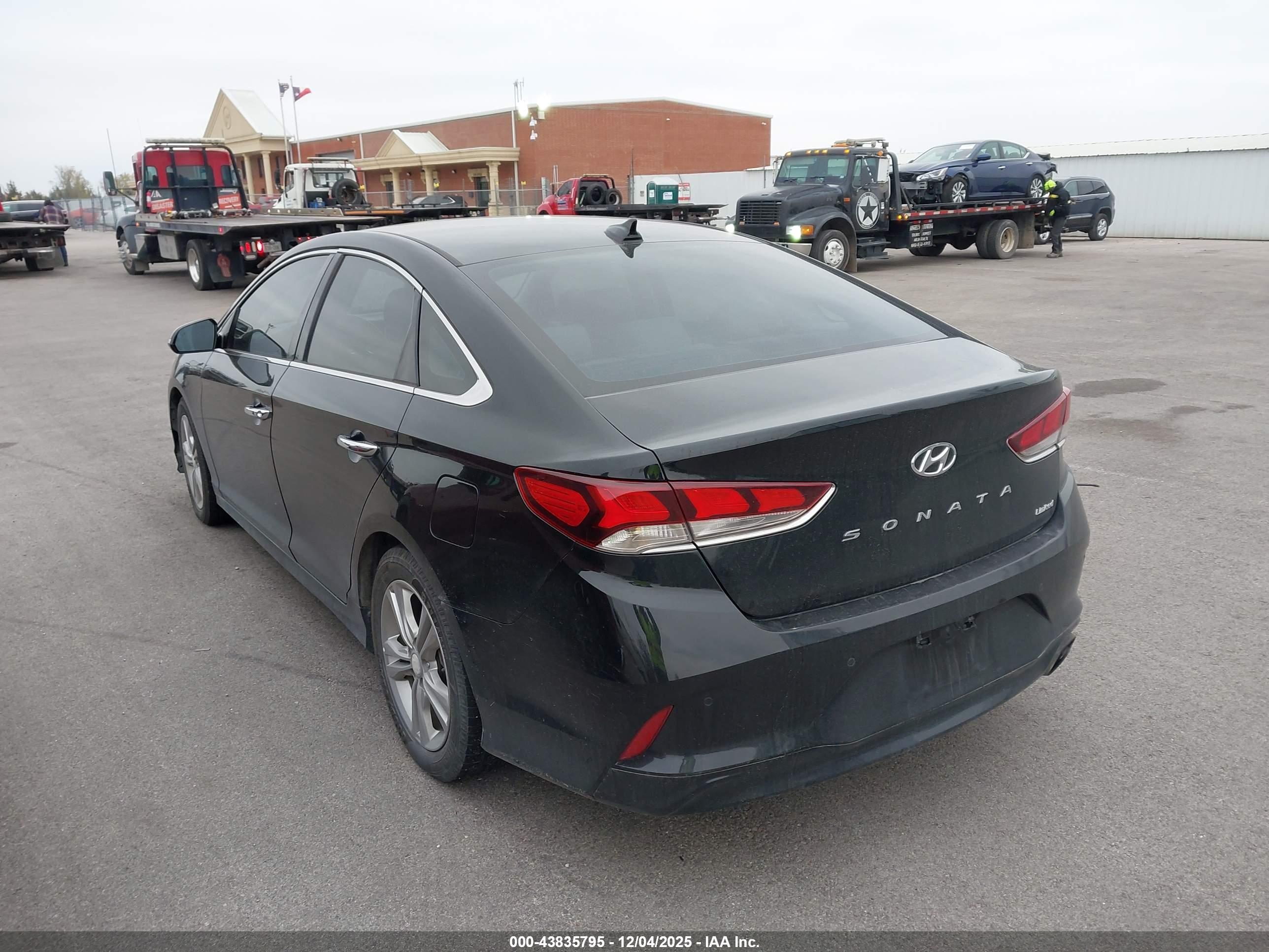 HYUNDAI SONATA image 3