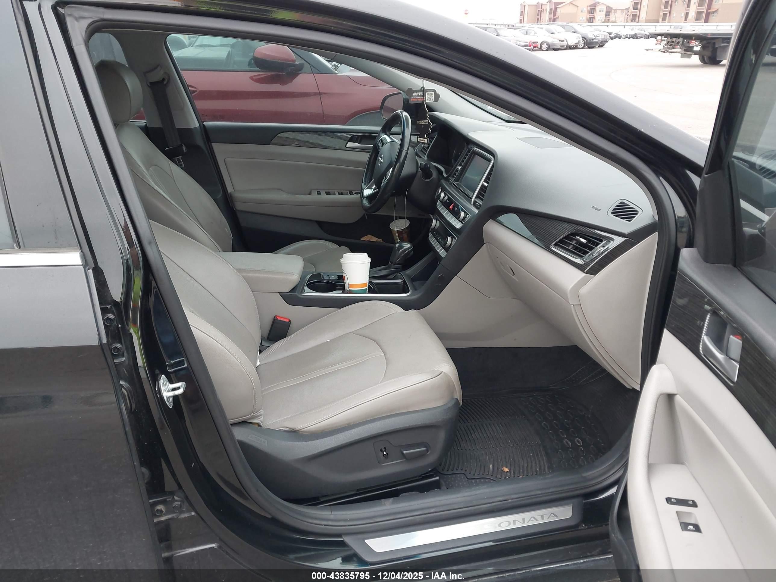 HYUNDAI SONATA image 5