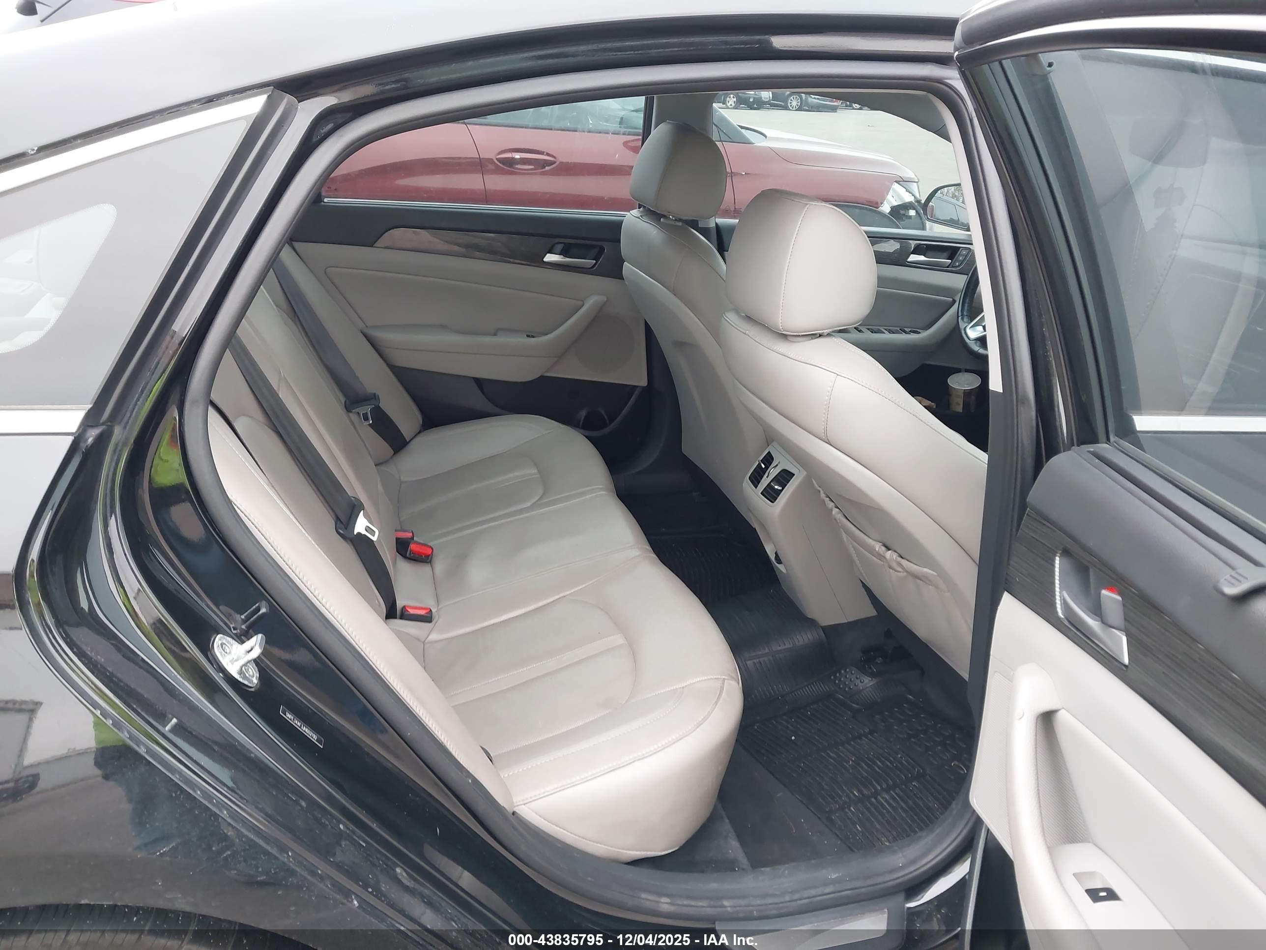 HYUNDAI SONATA image 8
