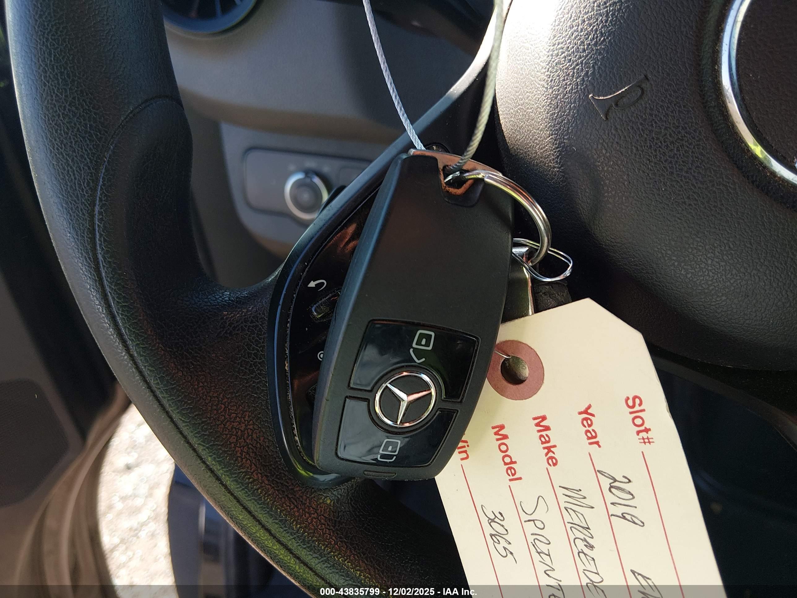 MERCEDES-BENZ SPRINTER image 11
