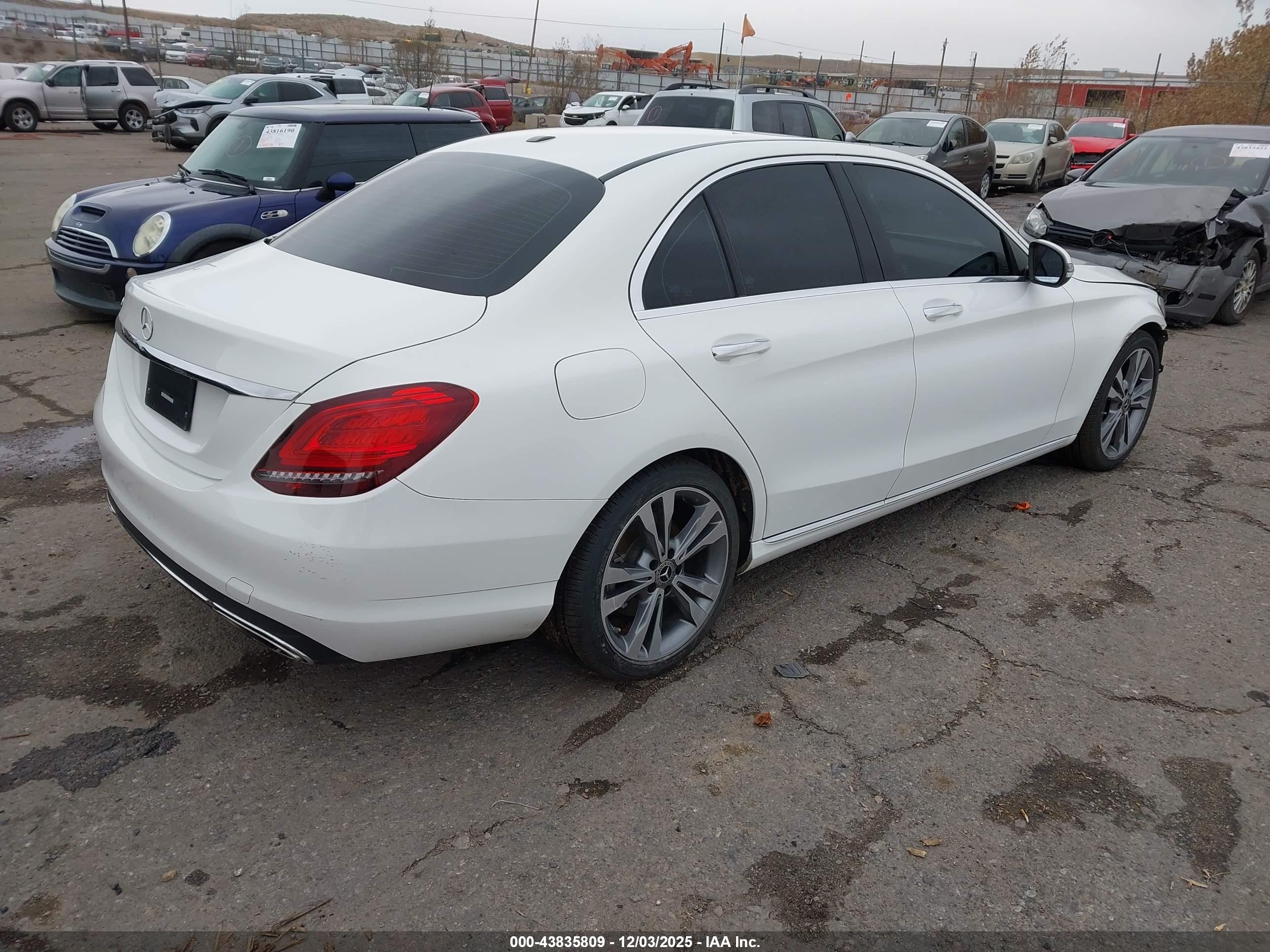 MERCEDES-BENZ C image 4