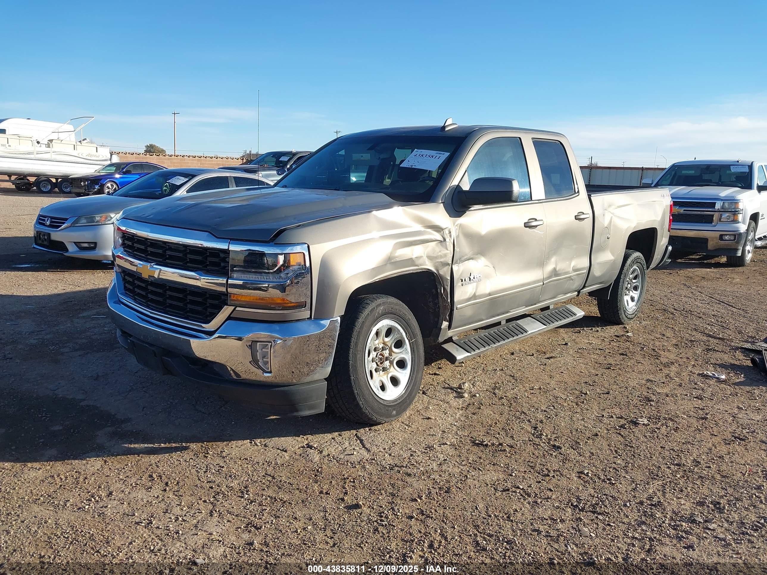 CHEVROLET SILVERADO image 2