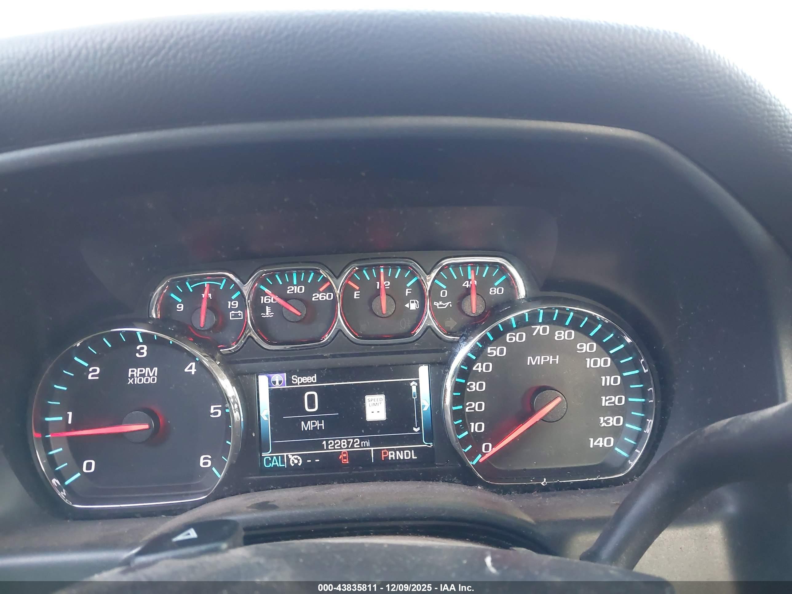 CHEVROLET SILVERADO image 7